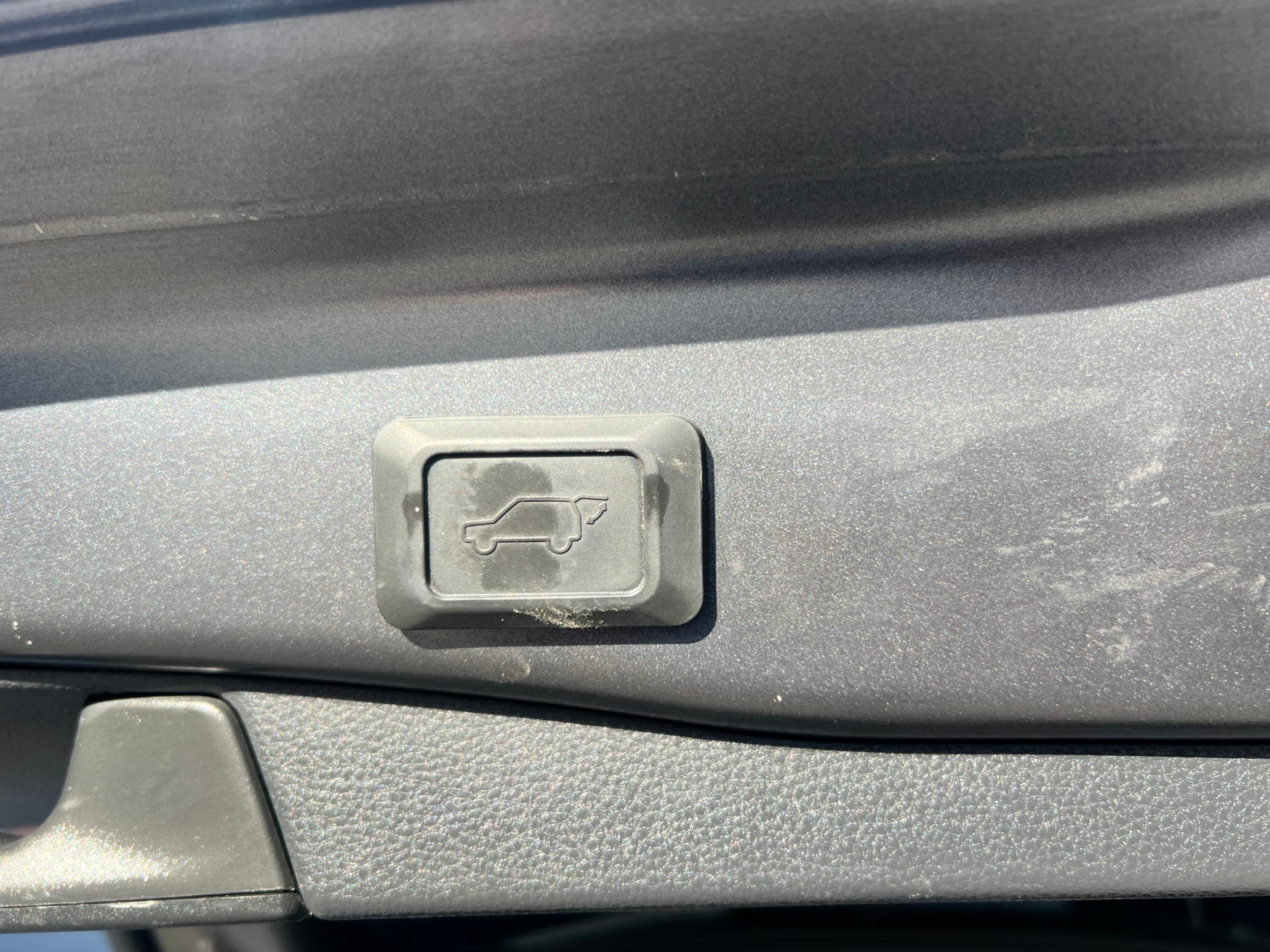/crownautomobile/2020-Toyota-RAV4-6504510184952332.jpg