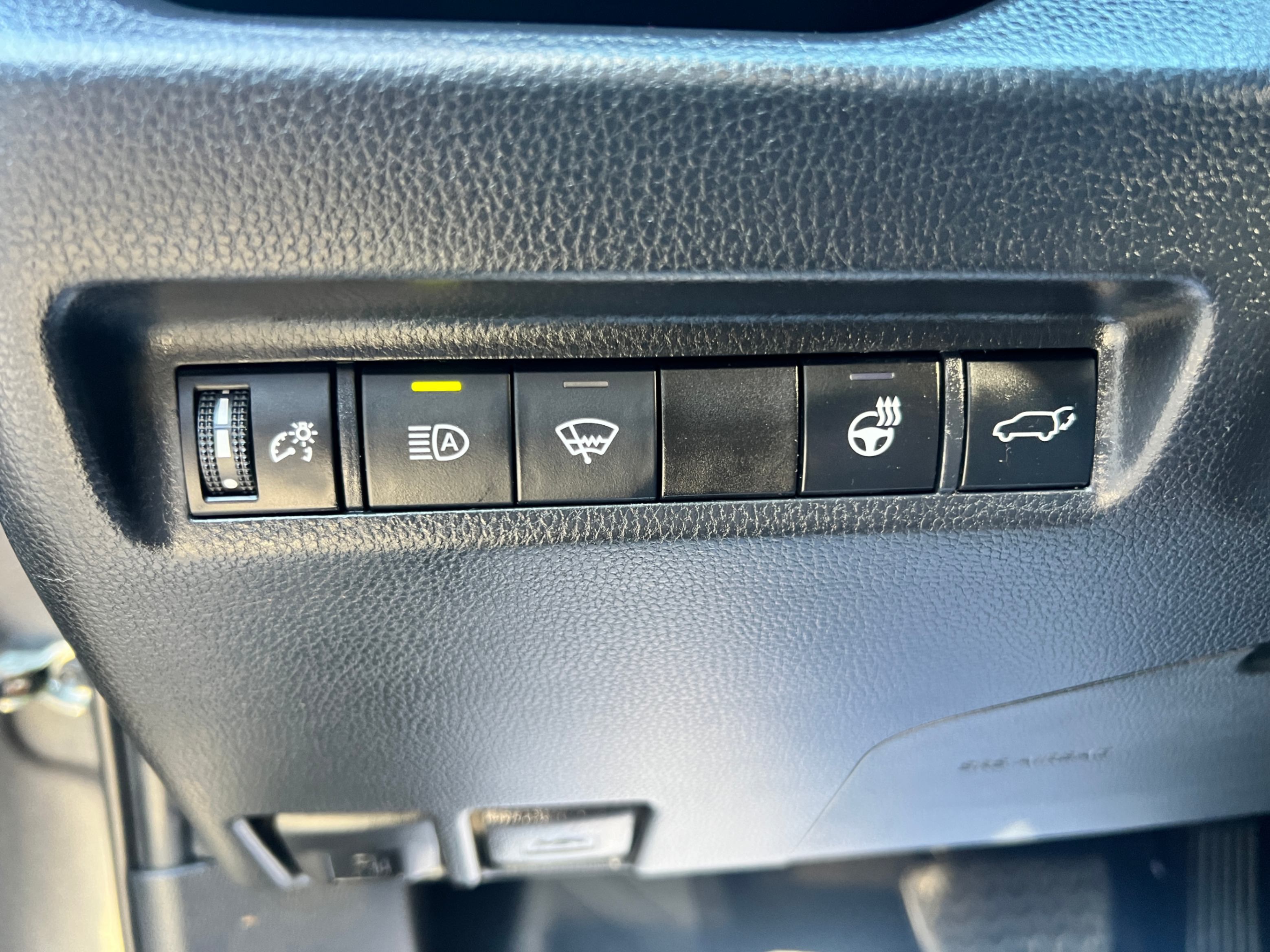 /crownautomobile/2020-Toyota-RAV4-6712755783560902.jpg
