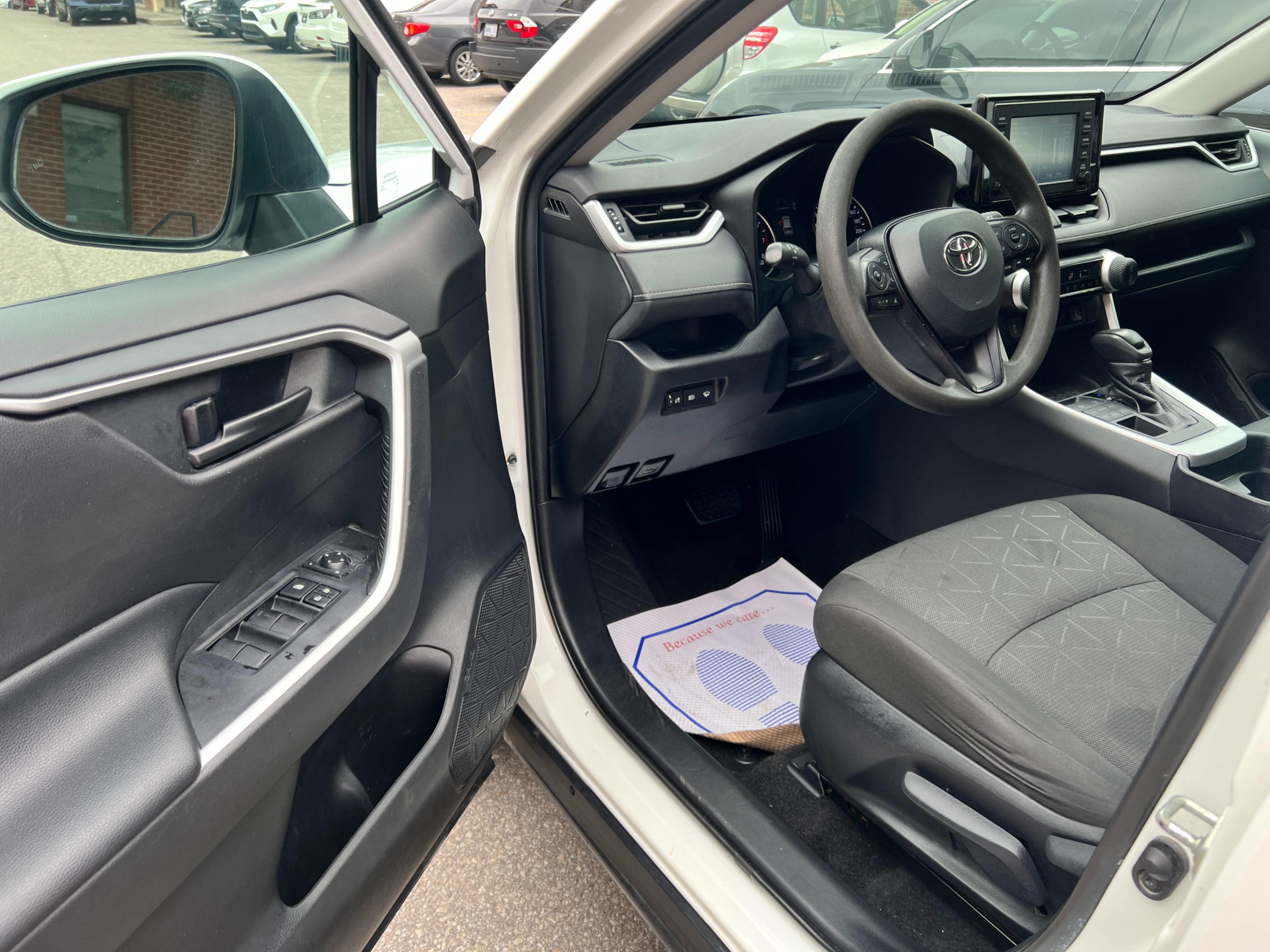 /crownautomobile/2020-Toyota-RAV4-7139632001786169.jpg