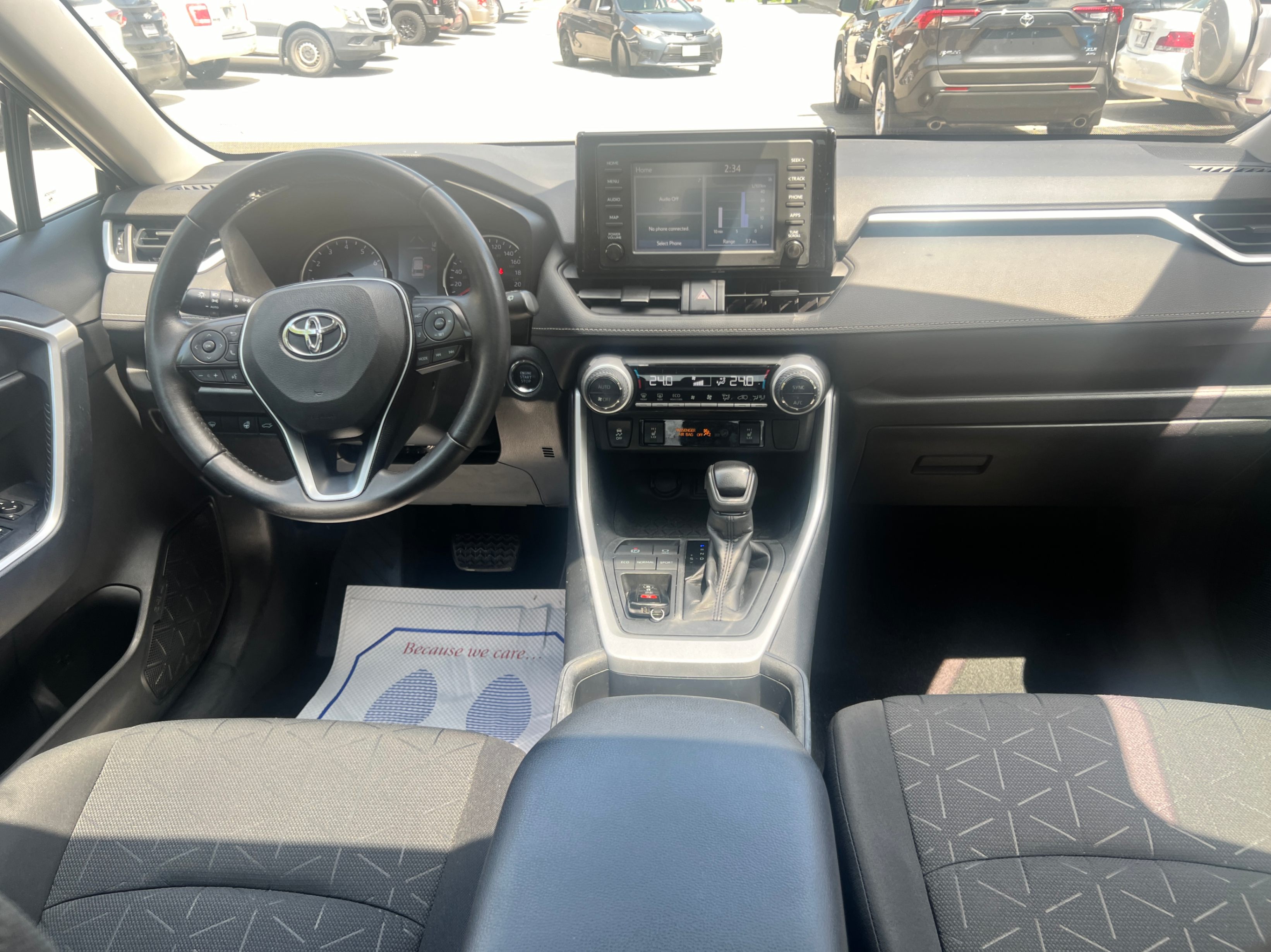 /crownautomobile/2020-Toyota-RAV4-8741390929520636.jpg