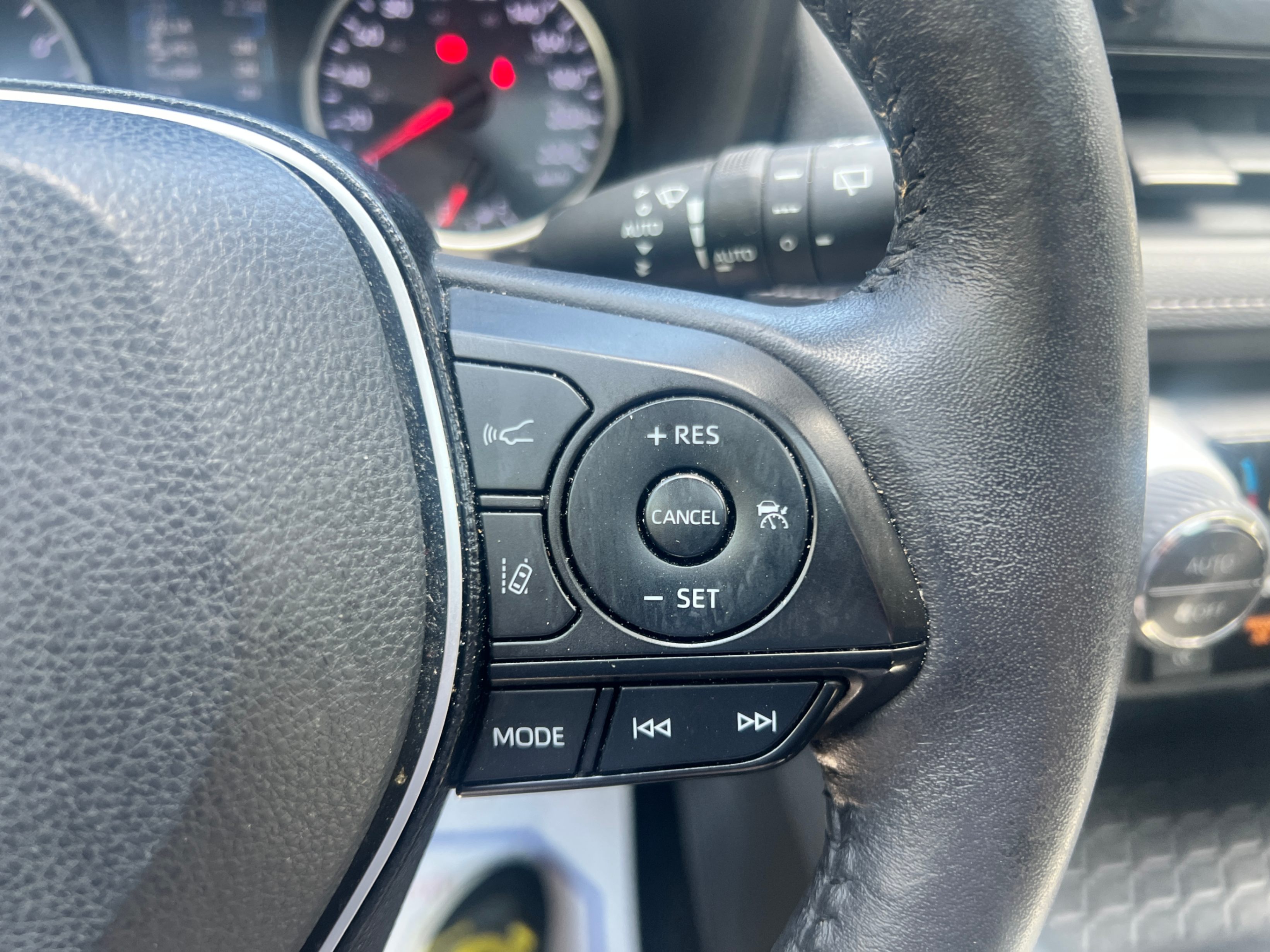 /crownautomobile/2020-Toyota-RAV4-9784195039158863.jpg