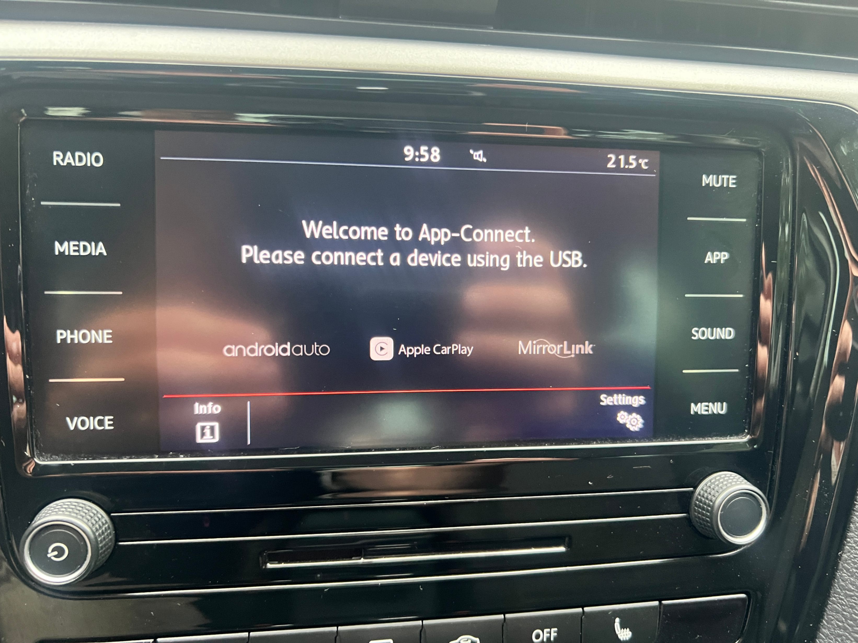 /crownautomobile/2020-Volkswagen-Passat-7600489878965946.jpg