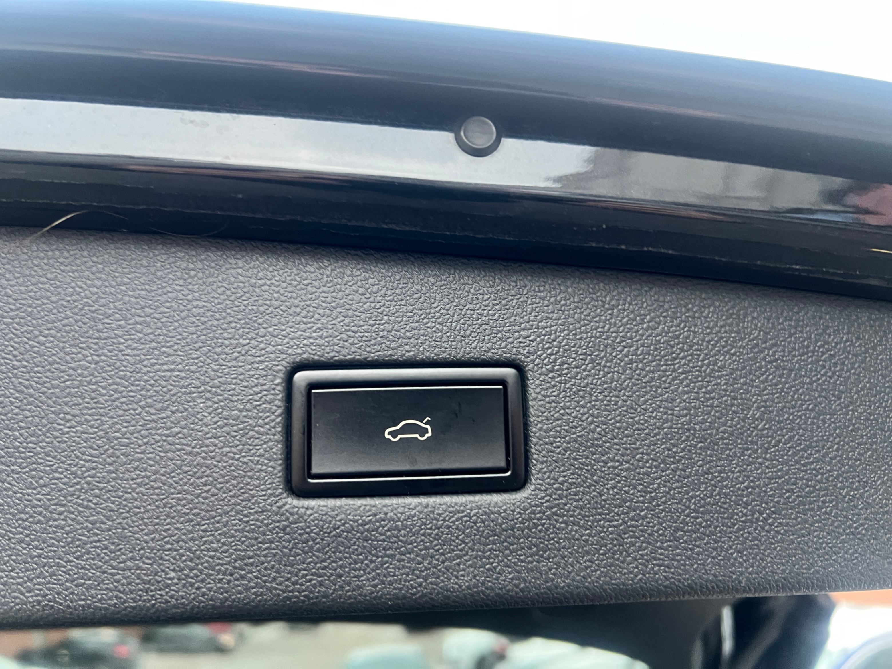 /crownautomobile/2020-Volkswagen-Tiguan-7497970243285128.jpg