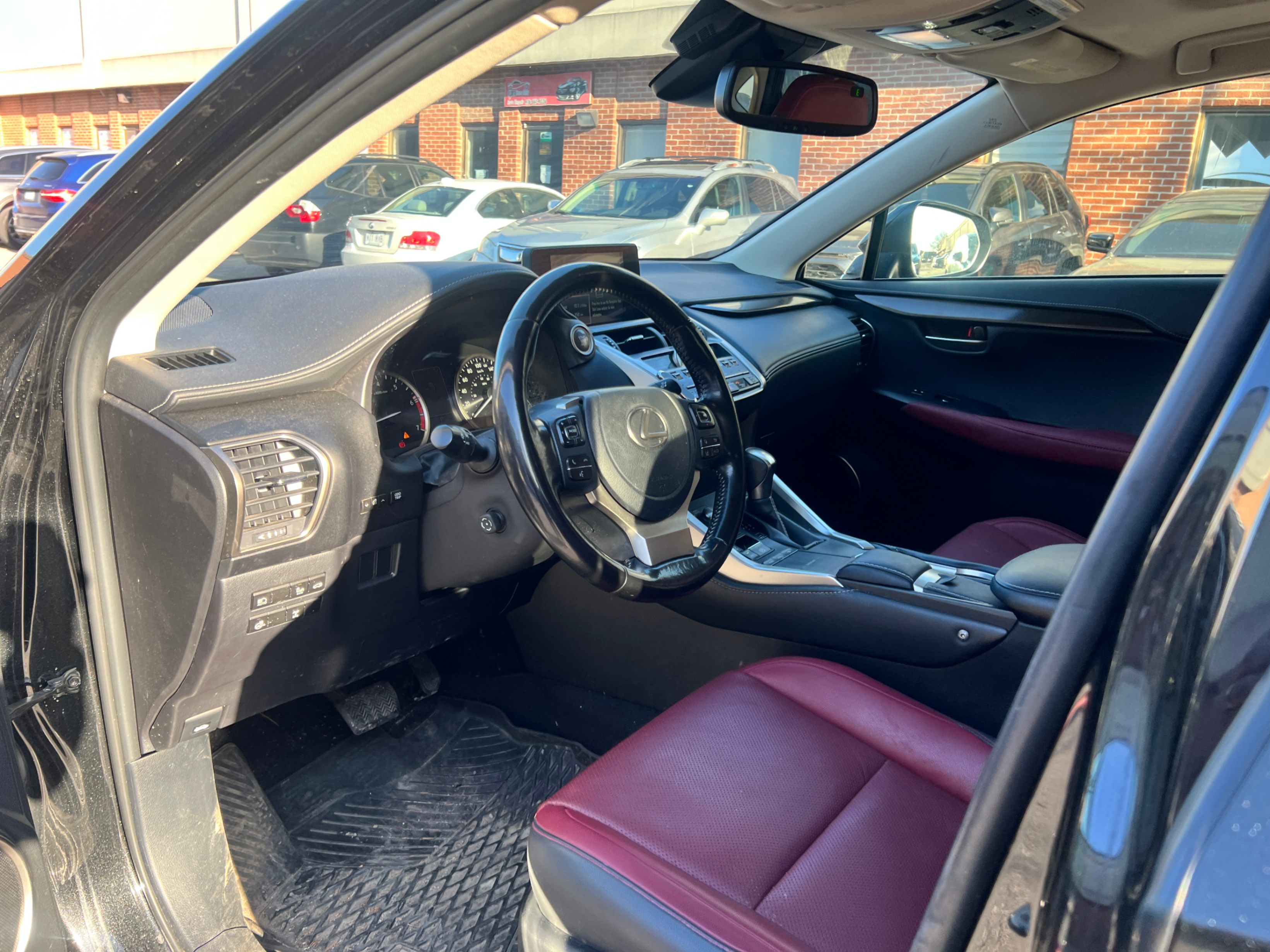 /crownautomobile/2021-Lexus-NX-18401642537257135.jpg