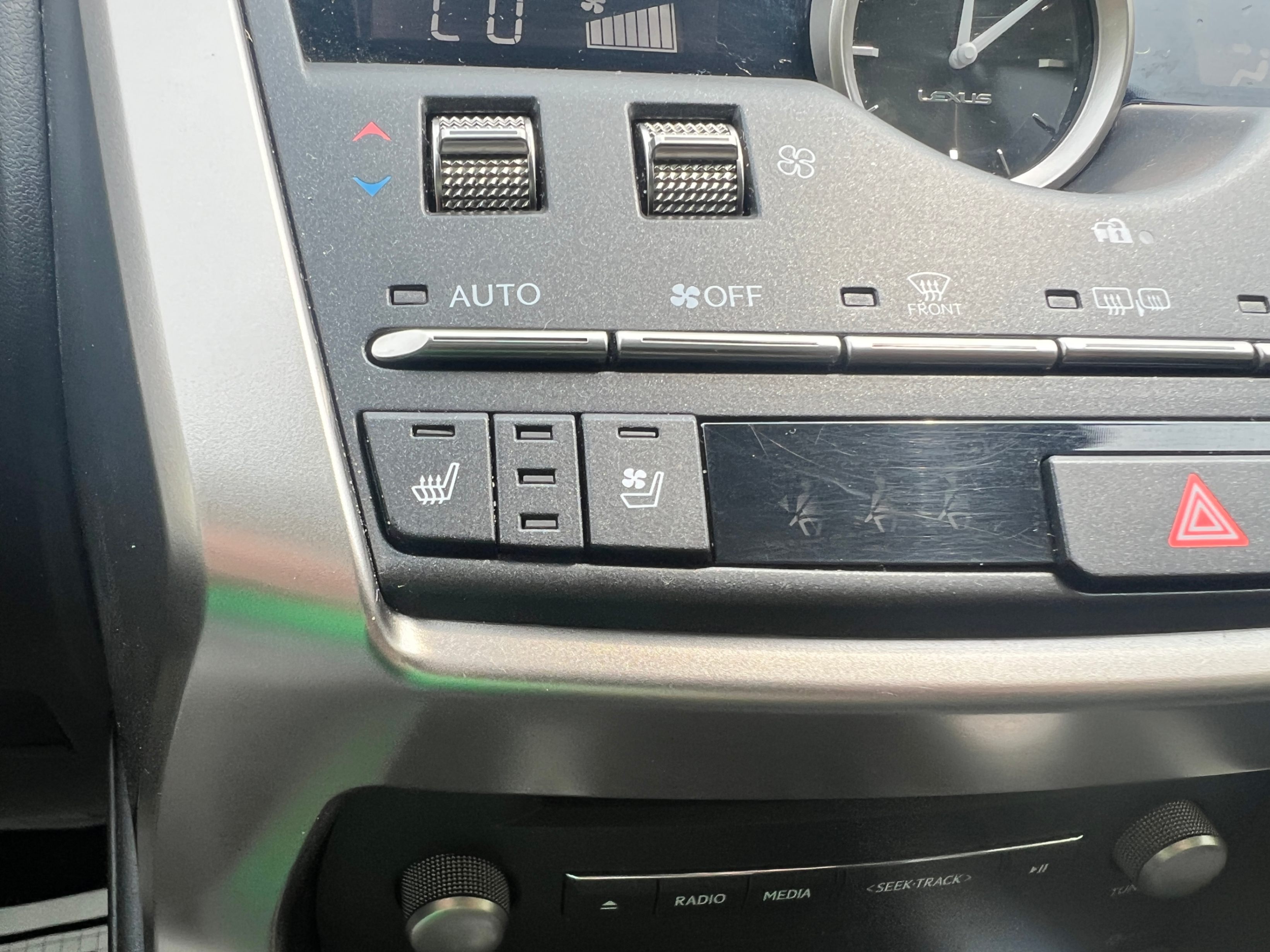 /crownautomobile/2021-Lexus-NX-281803094811917.jpg