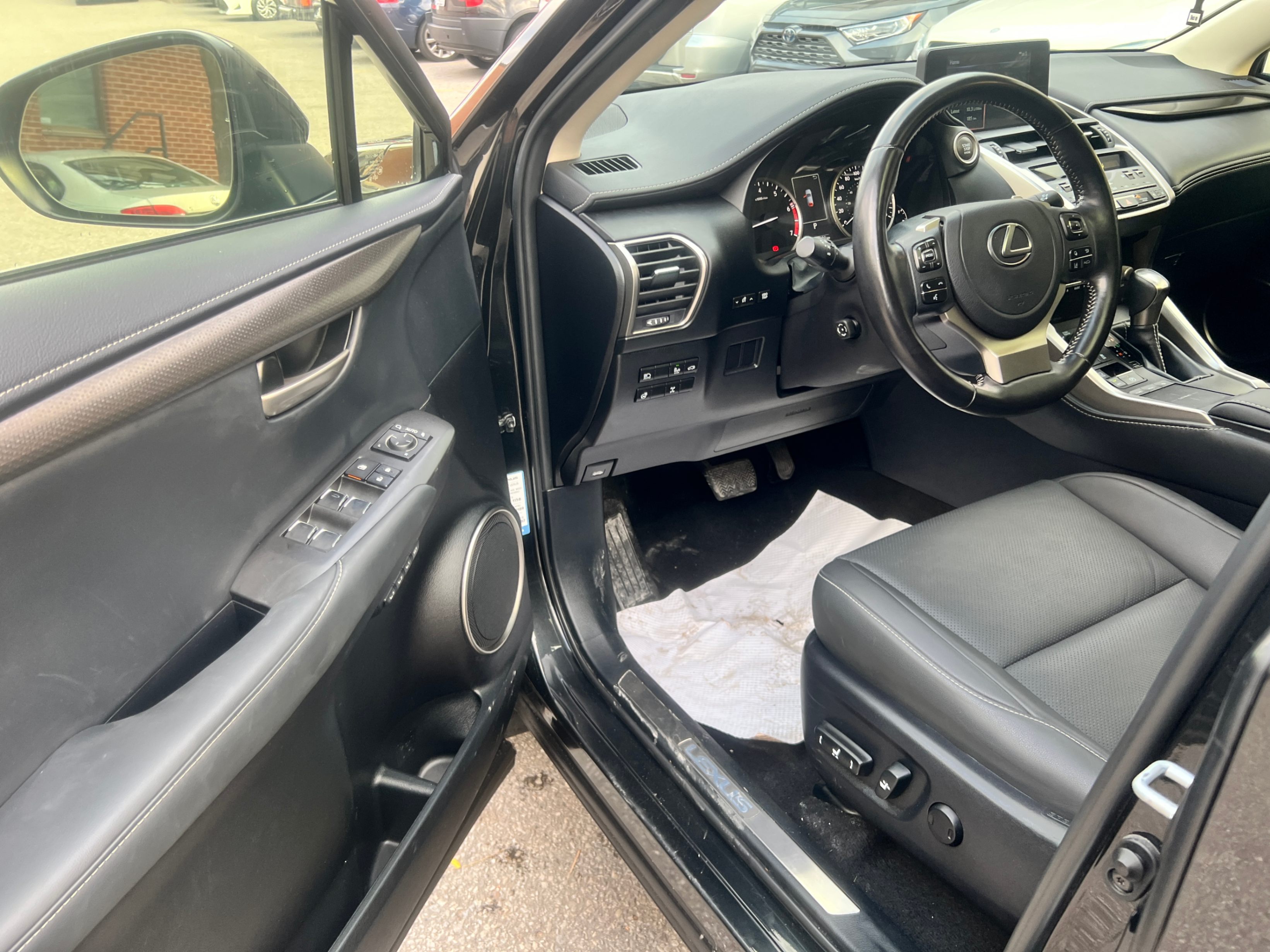 /crownautomobile/2021-Lexus-NX-8723170932732567.jpg