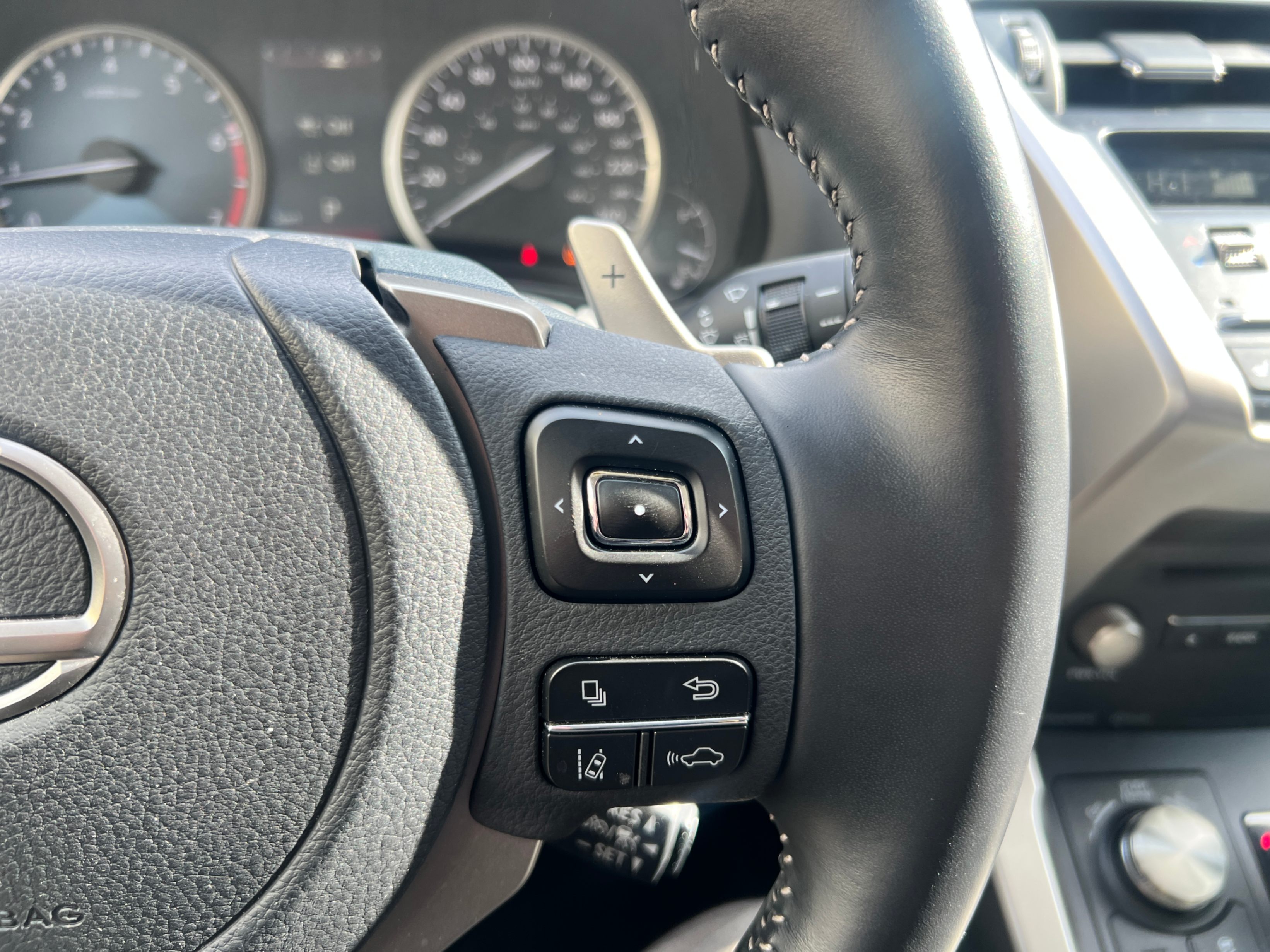 /crownautomobile/2021-Lexus-NX-9281744212861056.jpg