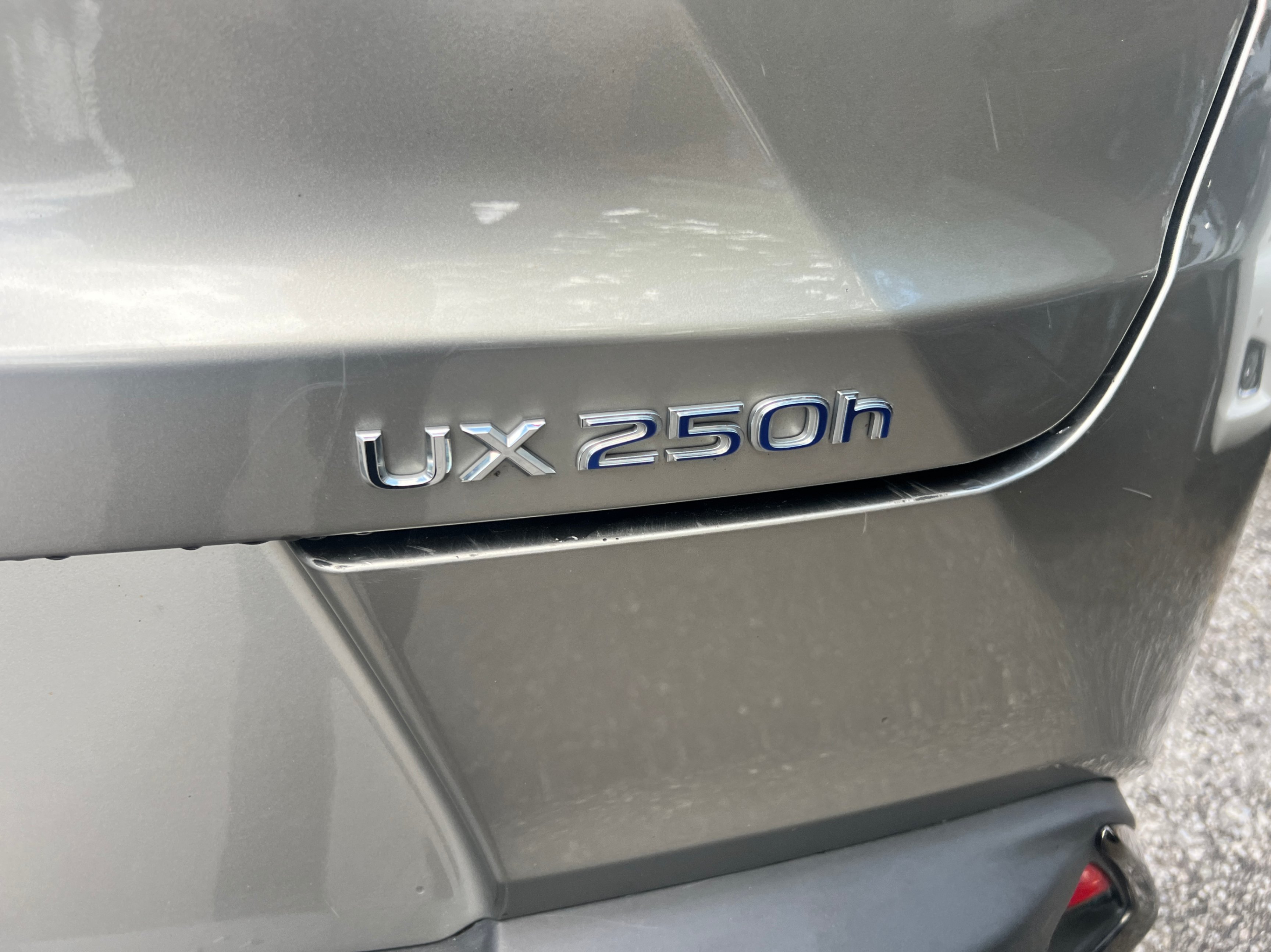 /crownautomobile/2021-Lexus-UX-29418934507510497.jpg