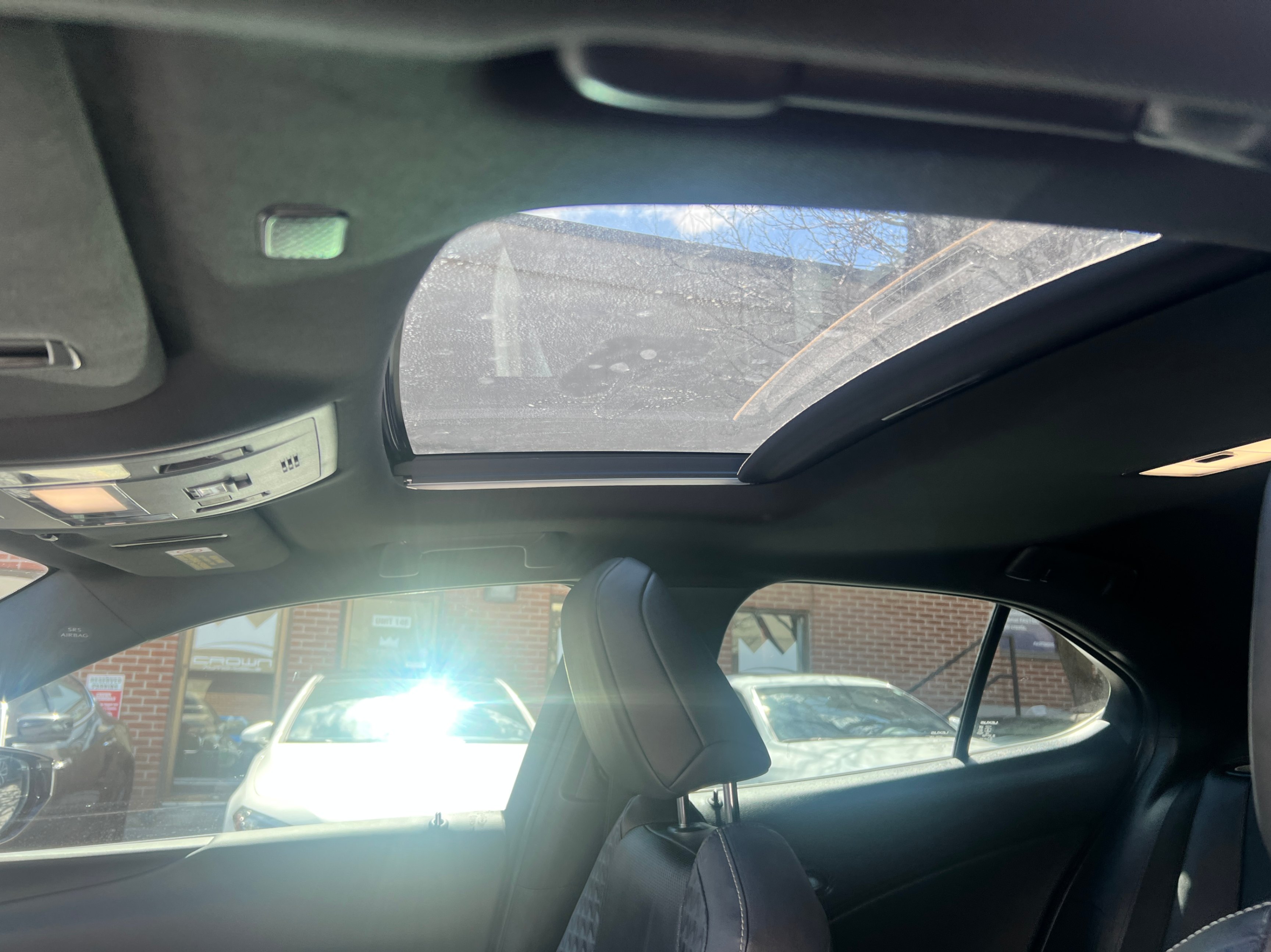 /crownautomobile/2021-Lexus-UX-4306427832792461.jpg