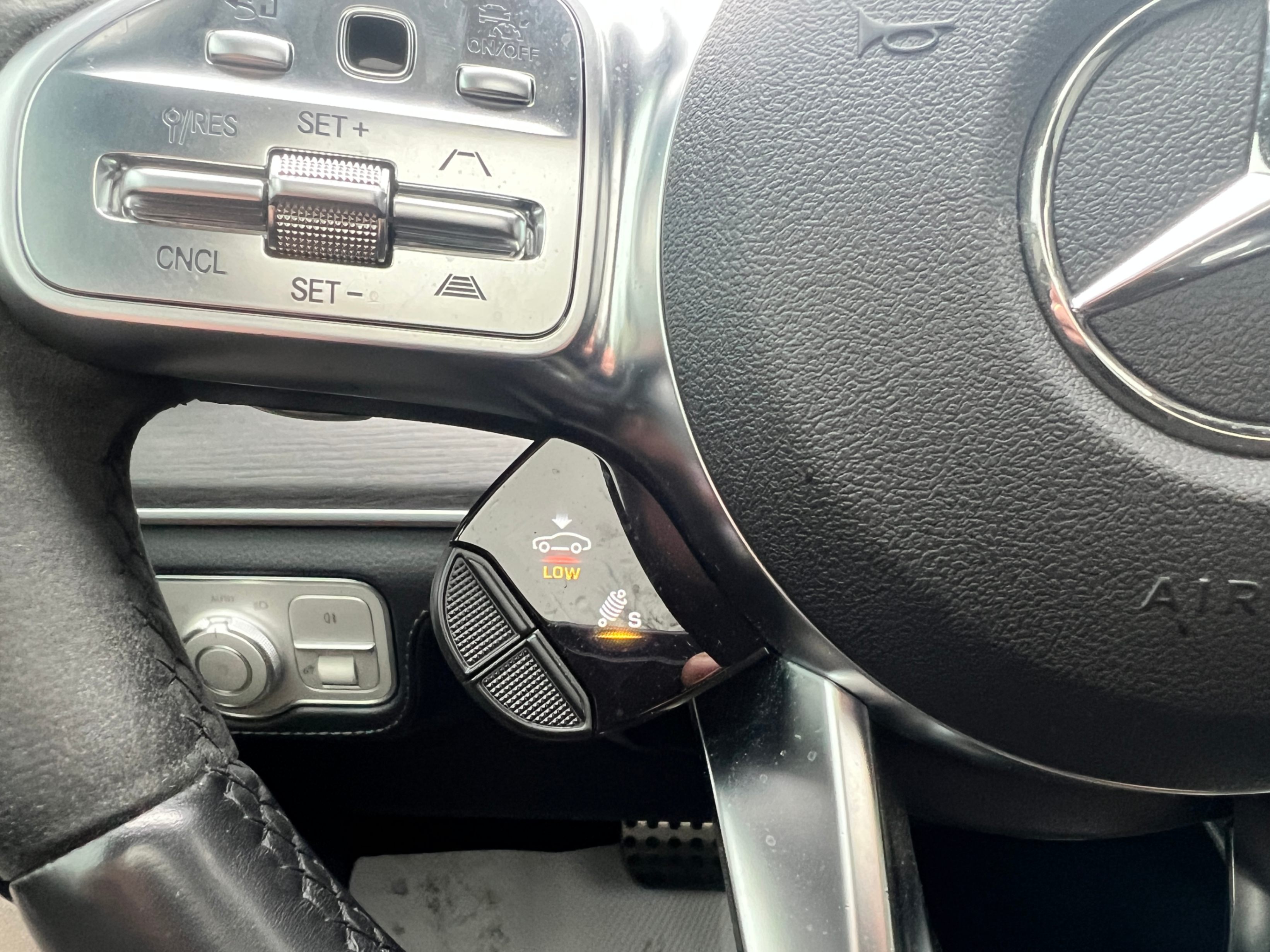 /crownautomobile/2021-Mercedes-Benz-GLE-class-2129873632444581.jpg