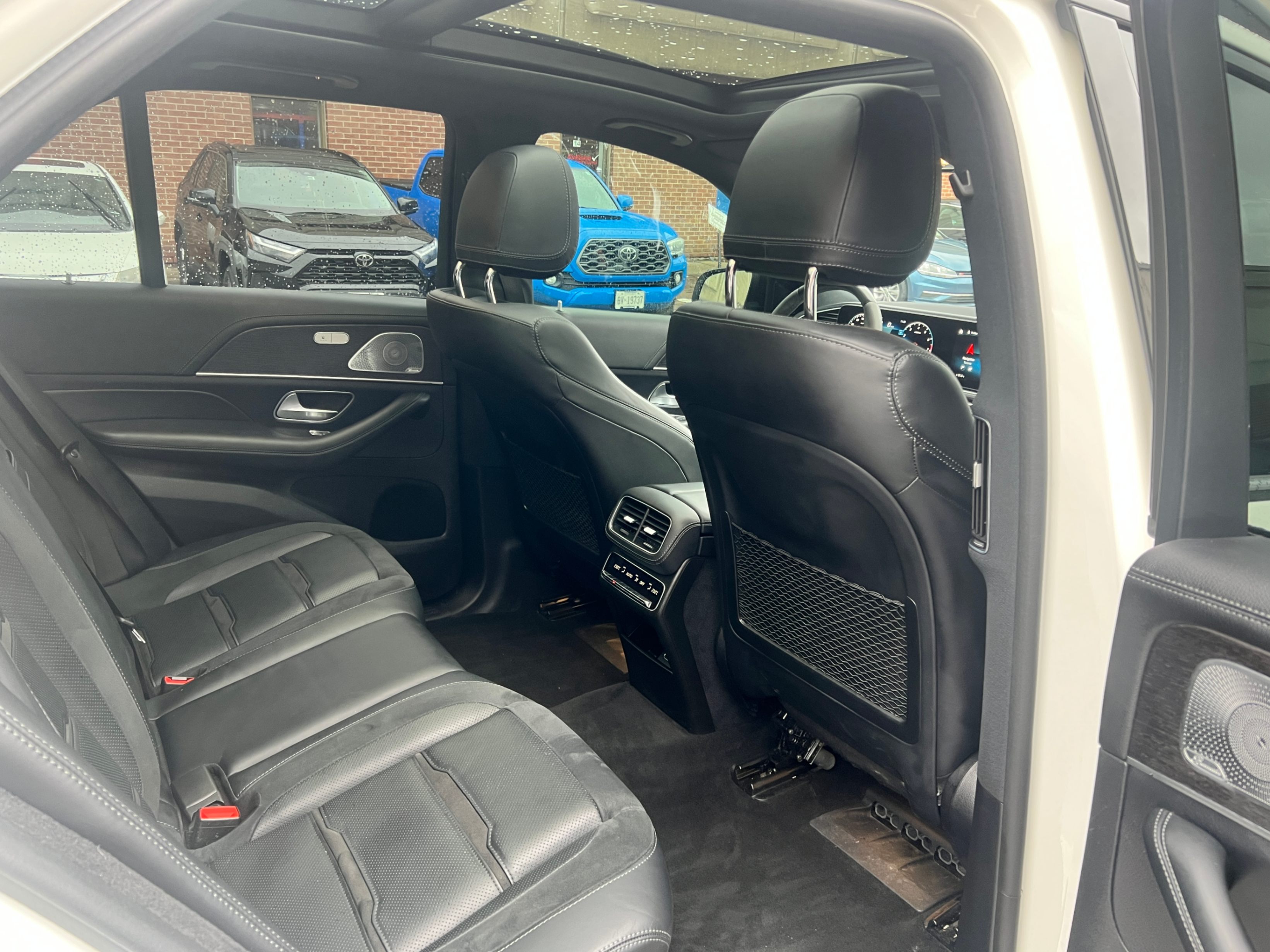 /crownautomobile/2021-Mercedes-Benz-GLE-class-5232106273852104.jpg
