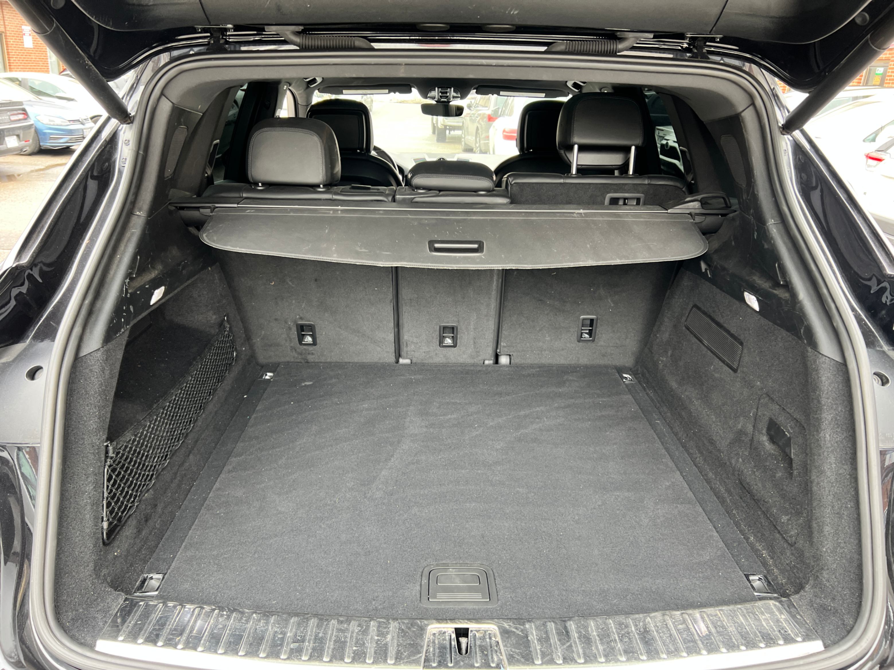 /crownautomobile/2021-Porsche-Cayenne-024762360664362104.jpg