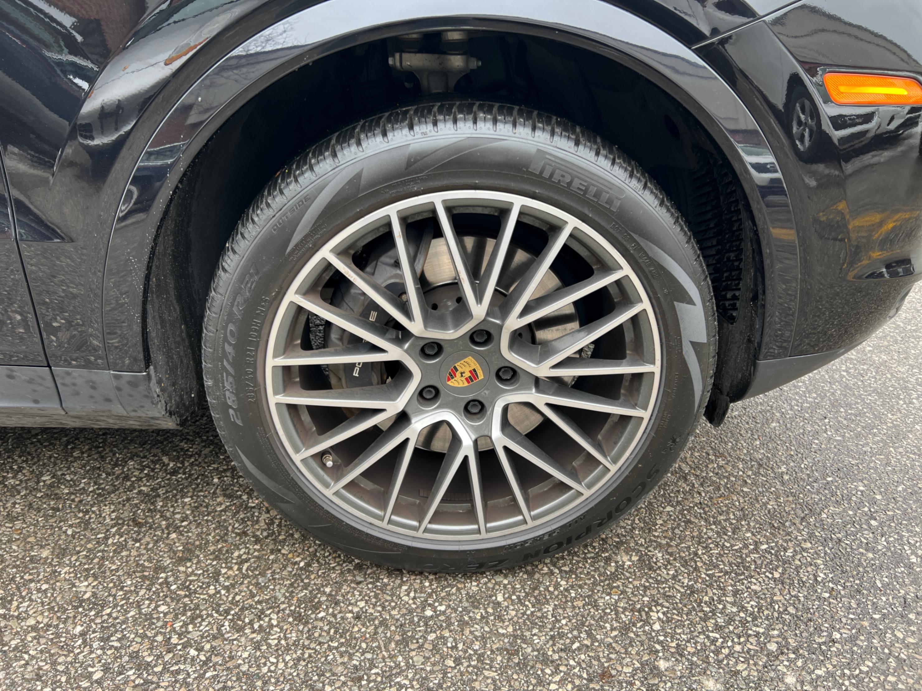 /crownautomobile/2021-Porsche-Cayenne-31398937861880816.jpg