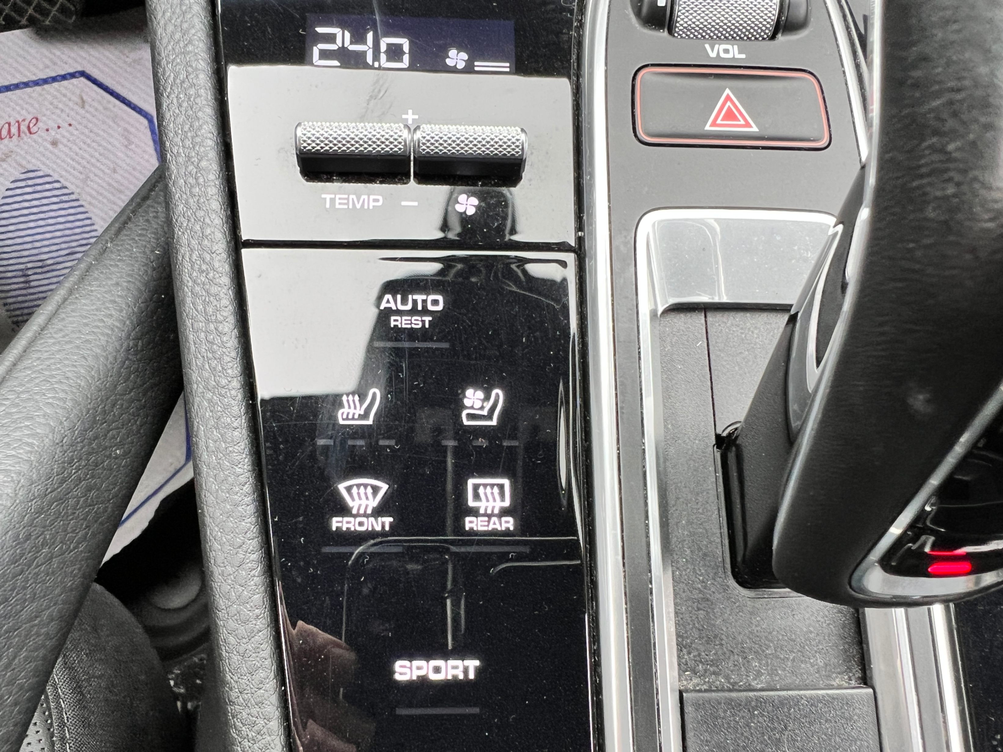 /crownautomobile/2021-Porsche-Cayenne-622039513539496.jpg