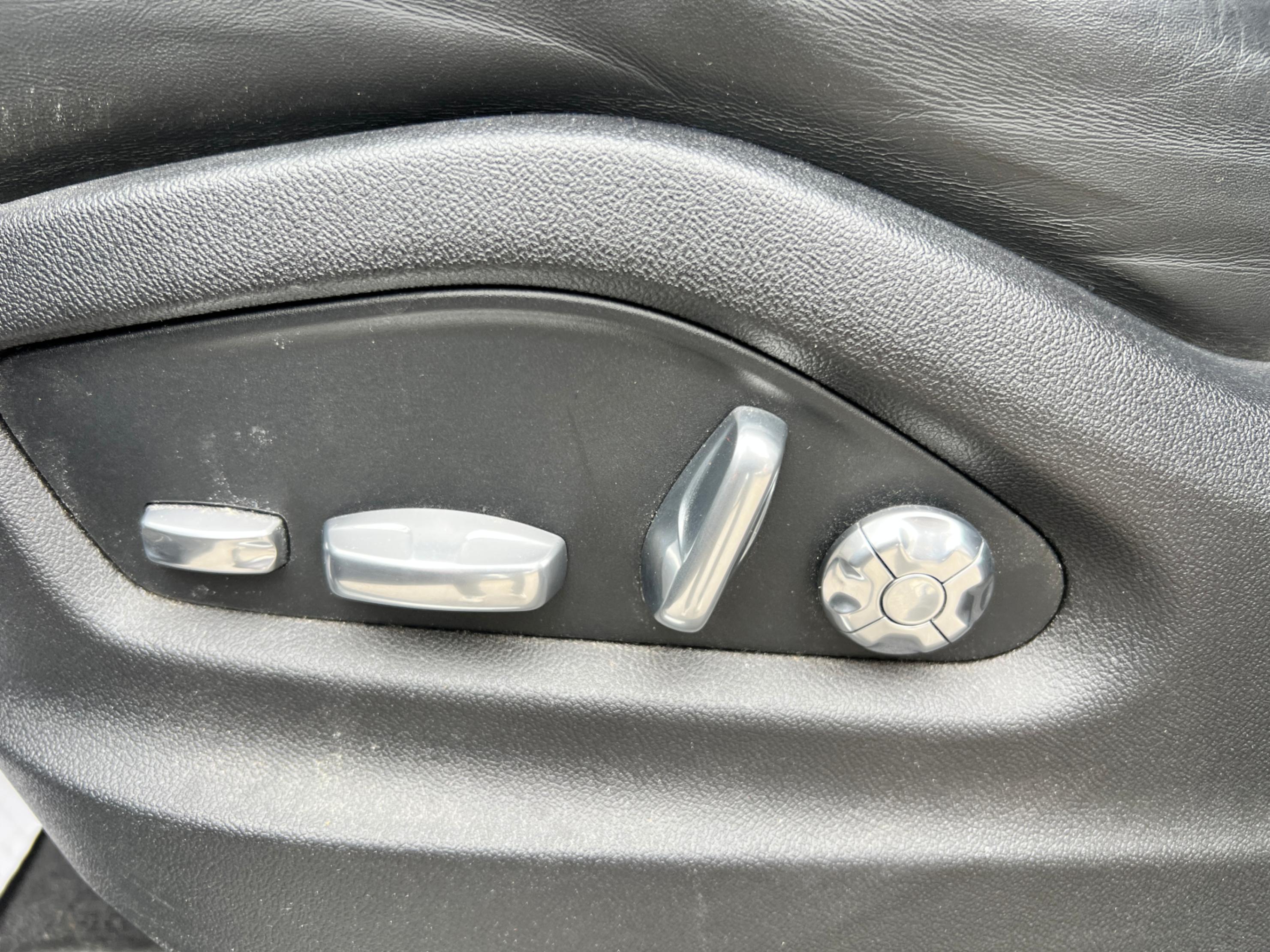 /crownautomobile/2021-Porsche-Cayenne-6310483337025776.jpg