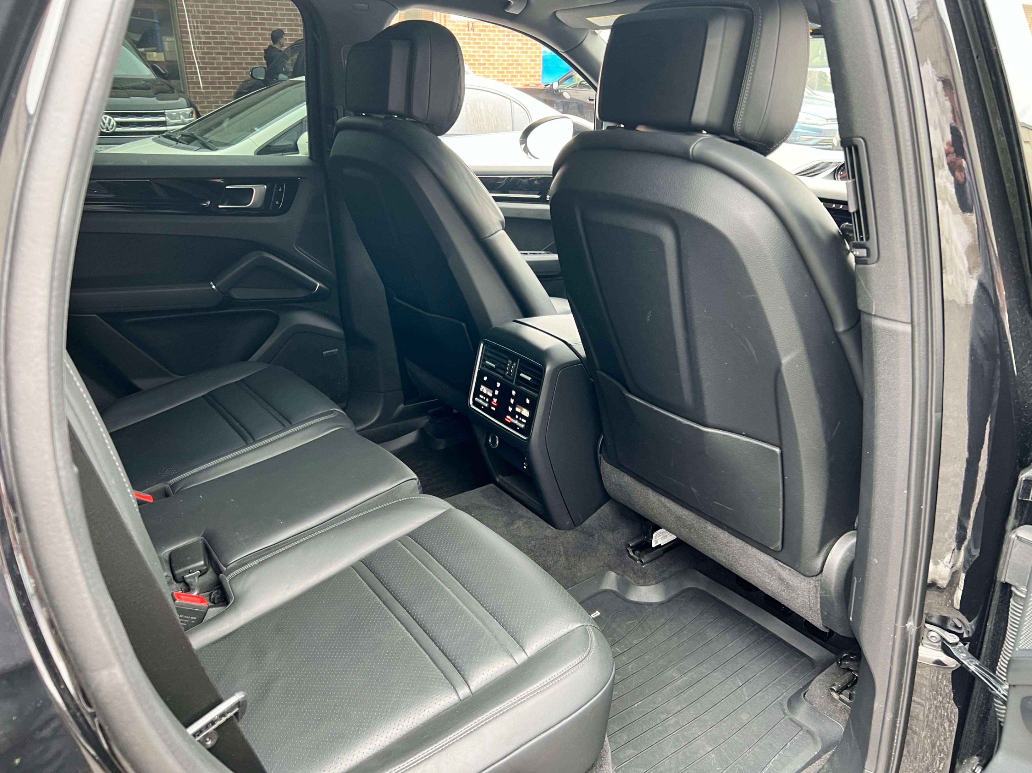 /crownautomobile/2021-Porsche-Cayenne-6946774744948117.jpg
