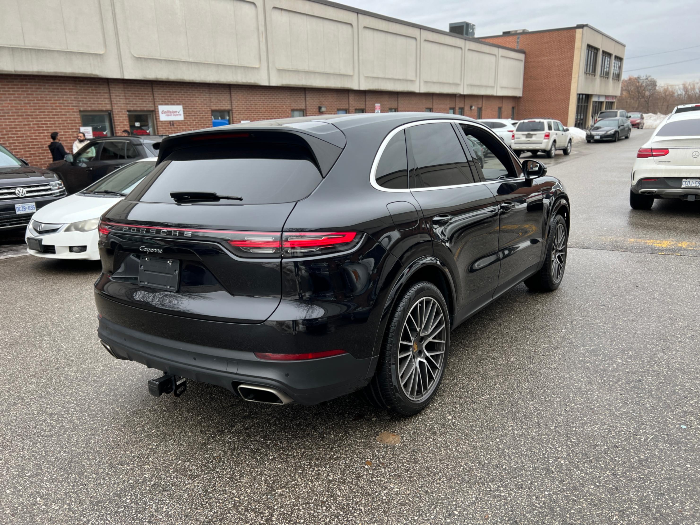 /crownautomobile/2021-Porsche-Cayenne-9418835631900673.jpg