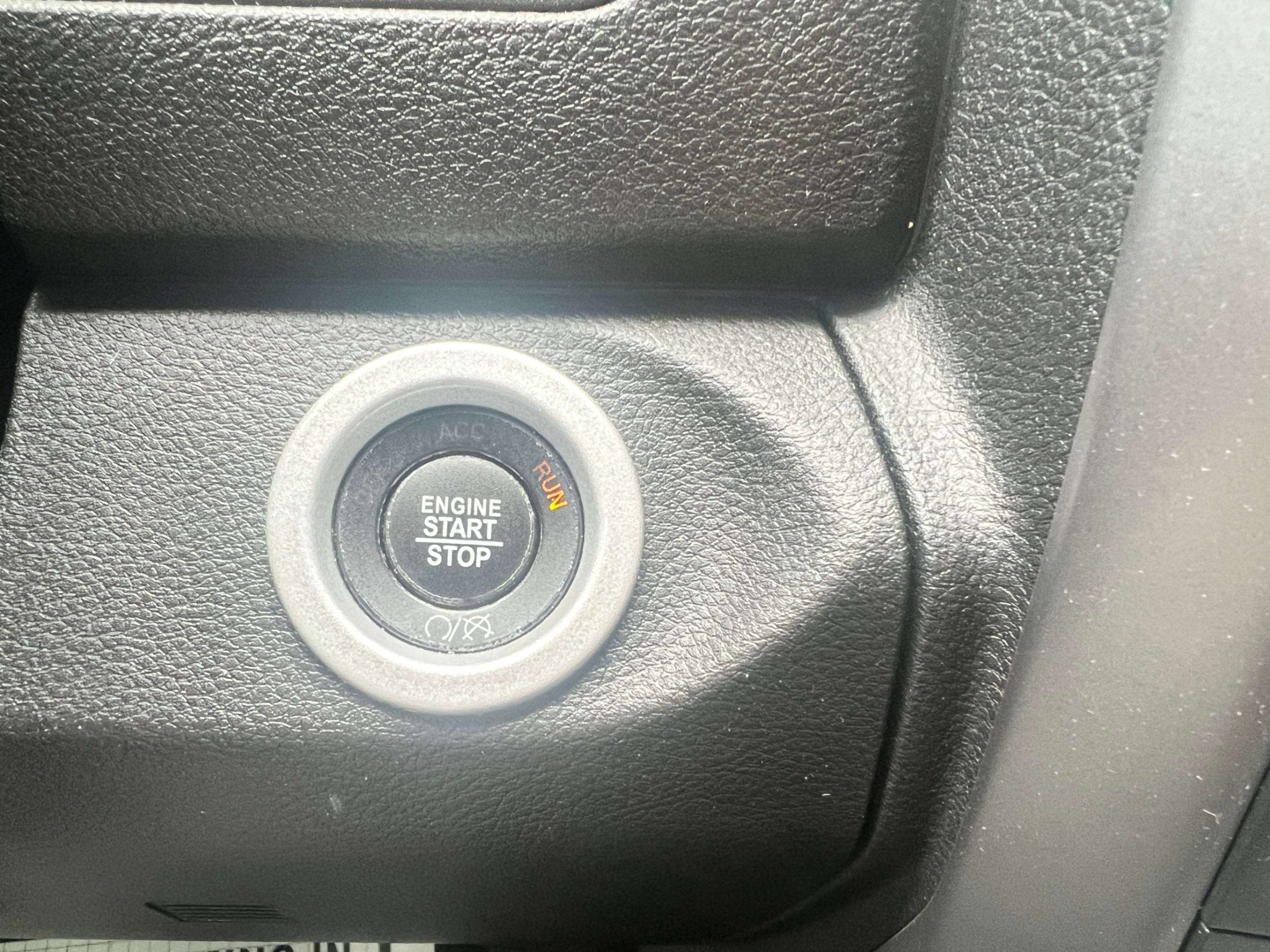 /crownautomobile/2021-Ram-1500Classic-5514131955492472.jpg
