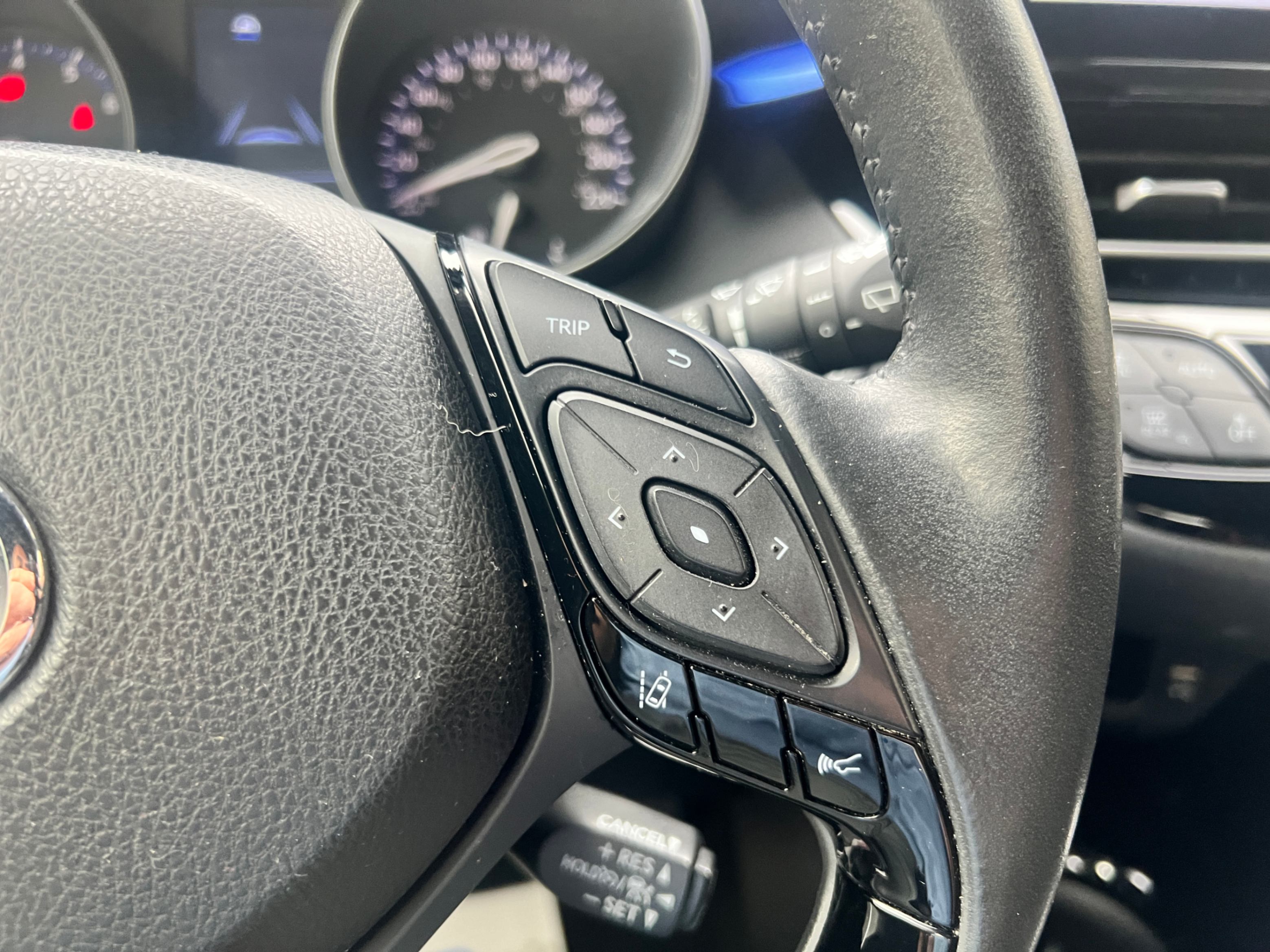 /crownautomobile/2021-Toyota-C-HR-10726134388325281.jpg