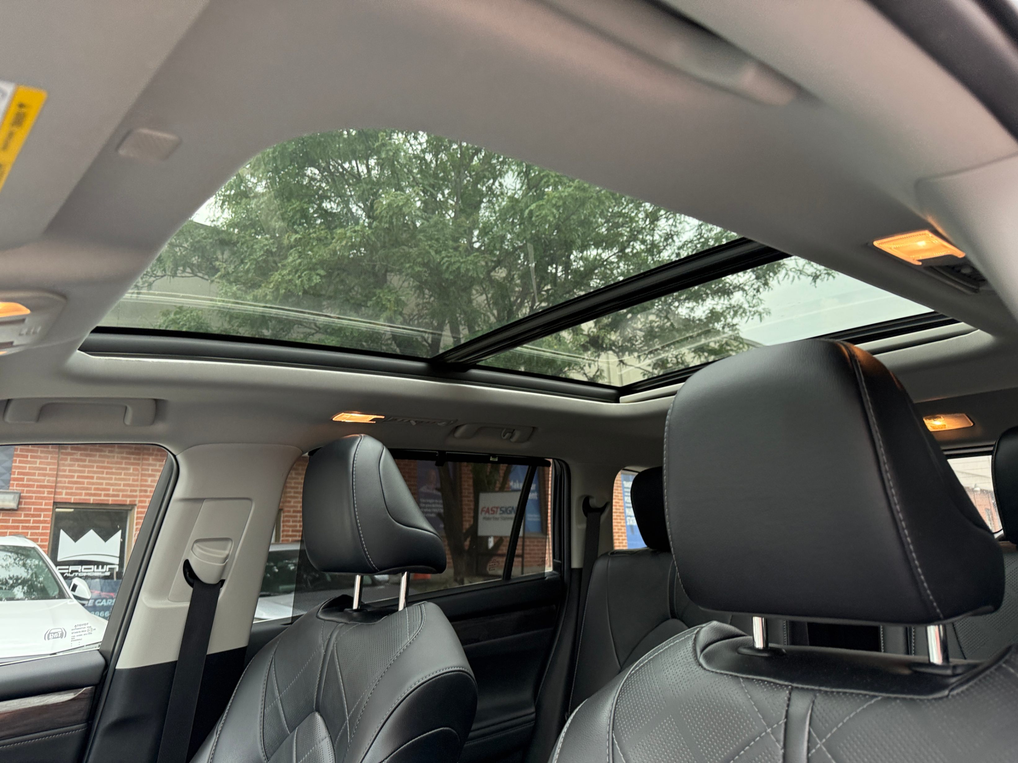/crownautomobile/2021-Toyota-Highlander-16835144777175182.jpg
