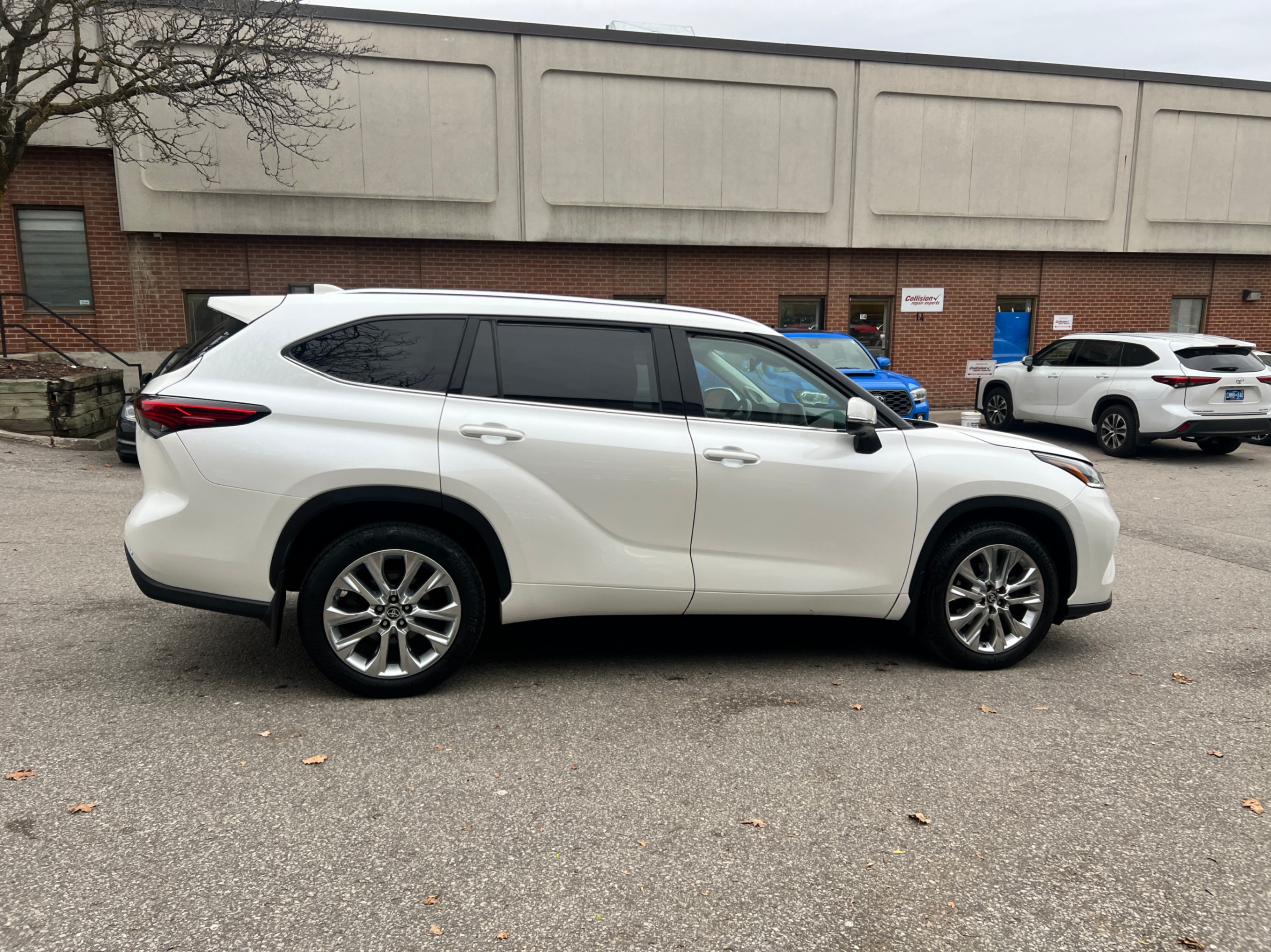 /crownautomobile/2021-Toyota-Highlander-5598219535346665.jpg