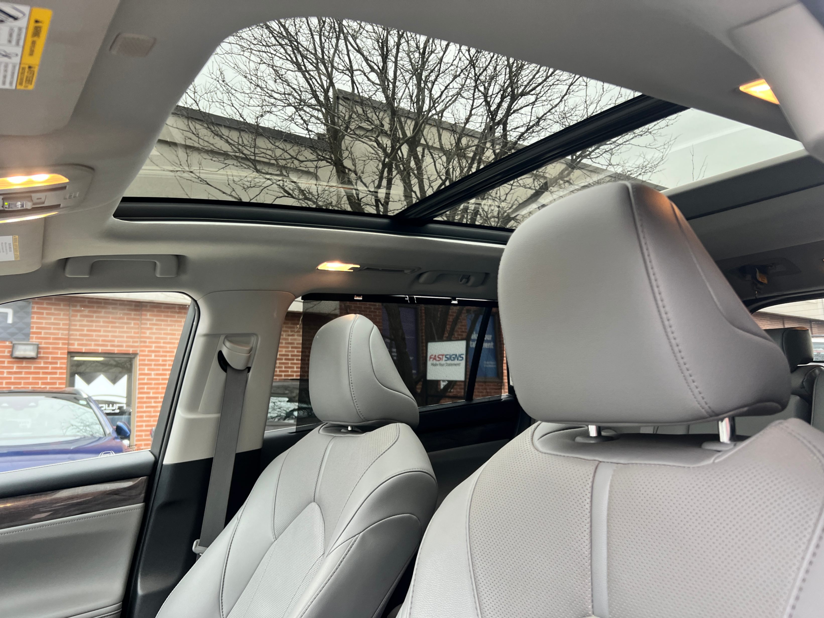 /crownautomobile/2021-Toyota-Highlander-7406113591141508.jpg