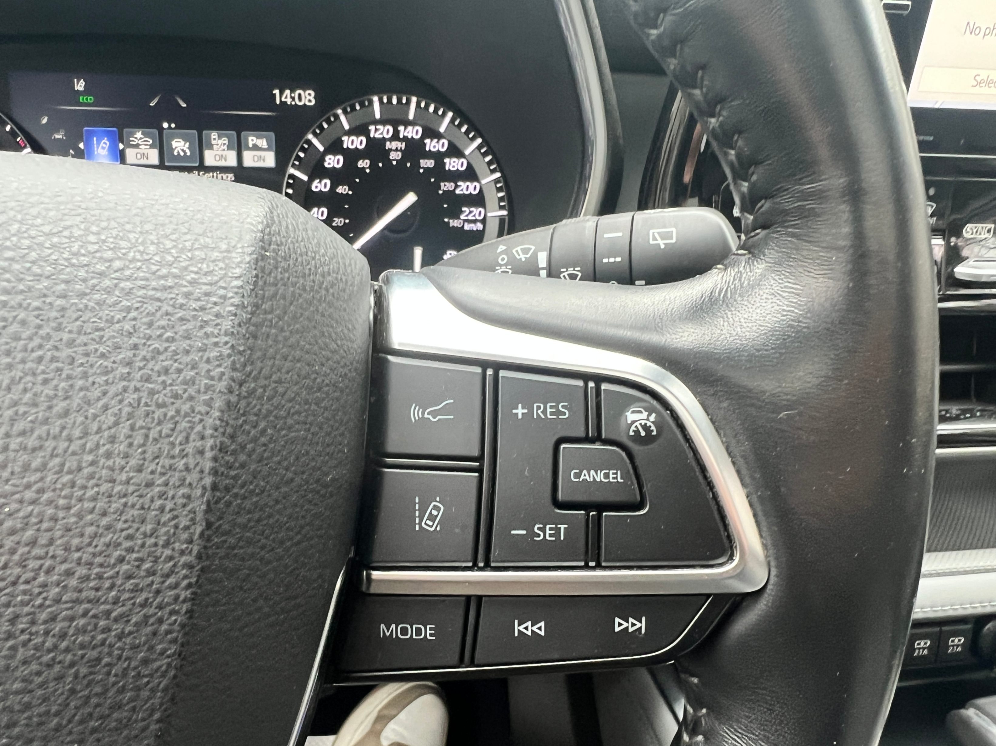 /crownautomobile/2021-Toyota-Highlander-7411609134027481.jpg