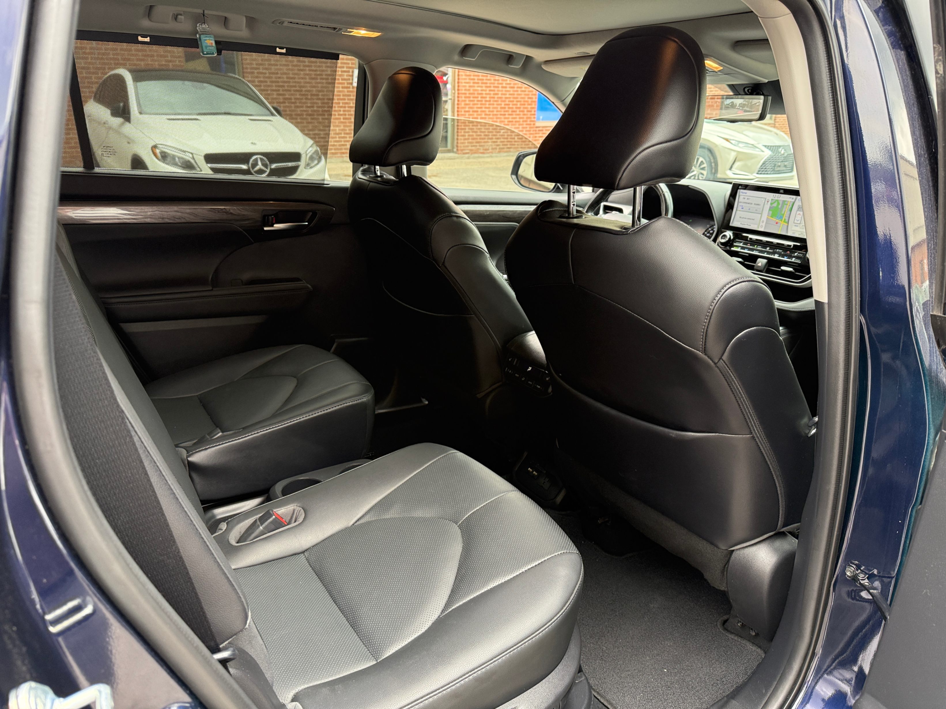 /crownautomobile/2021-Toyota-Highlander-8803359745269599.jpg