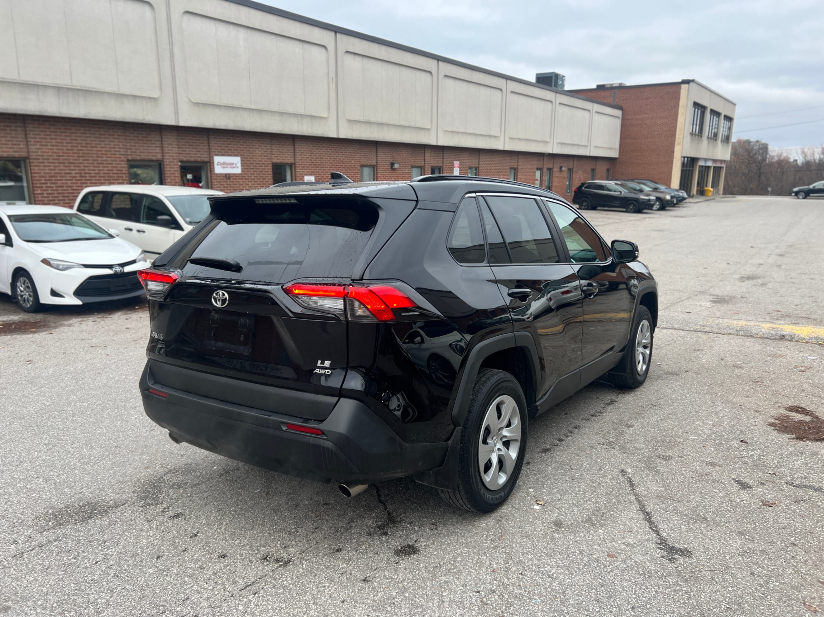 /crownautomobile/2021-Toyota-RAV4-006050476455957021.jpg