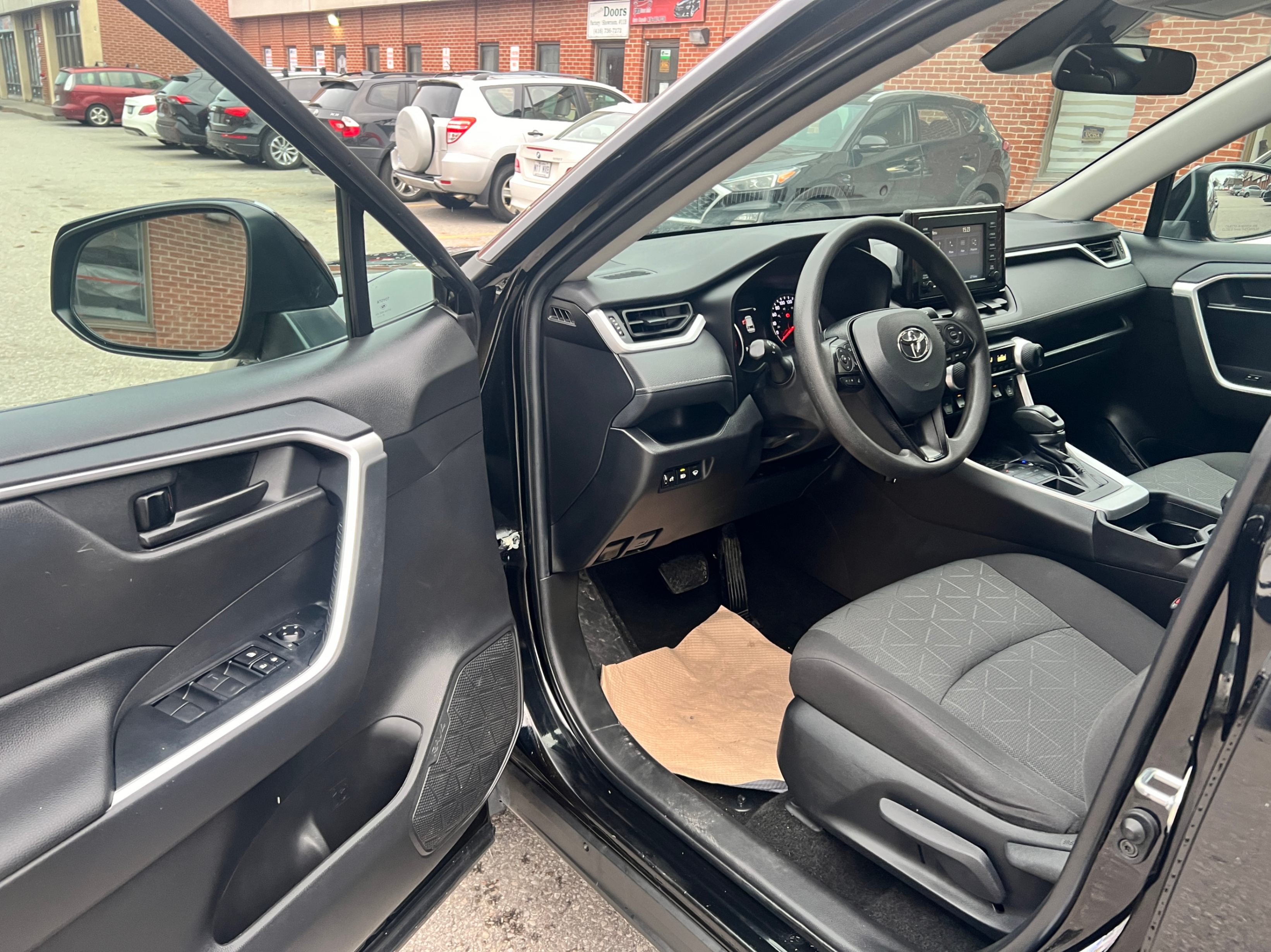 /crownautomobile/2021-Toyota-RAV4-012514313176256842.jpg