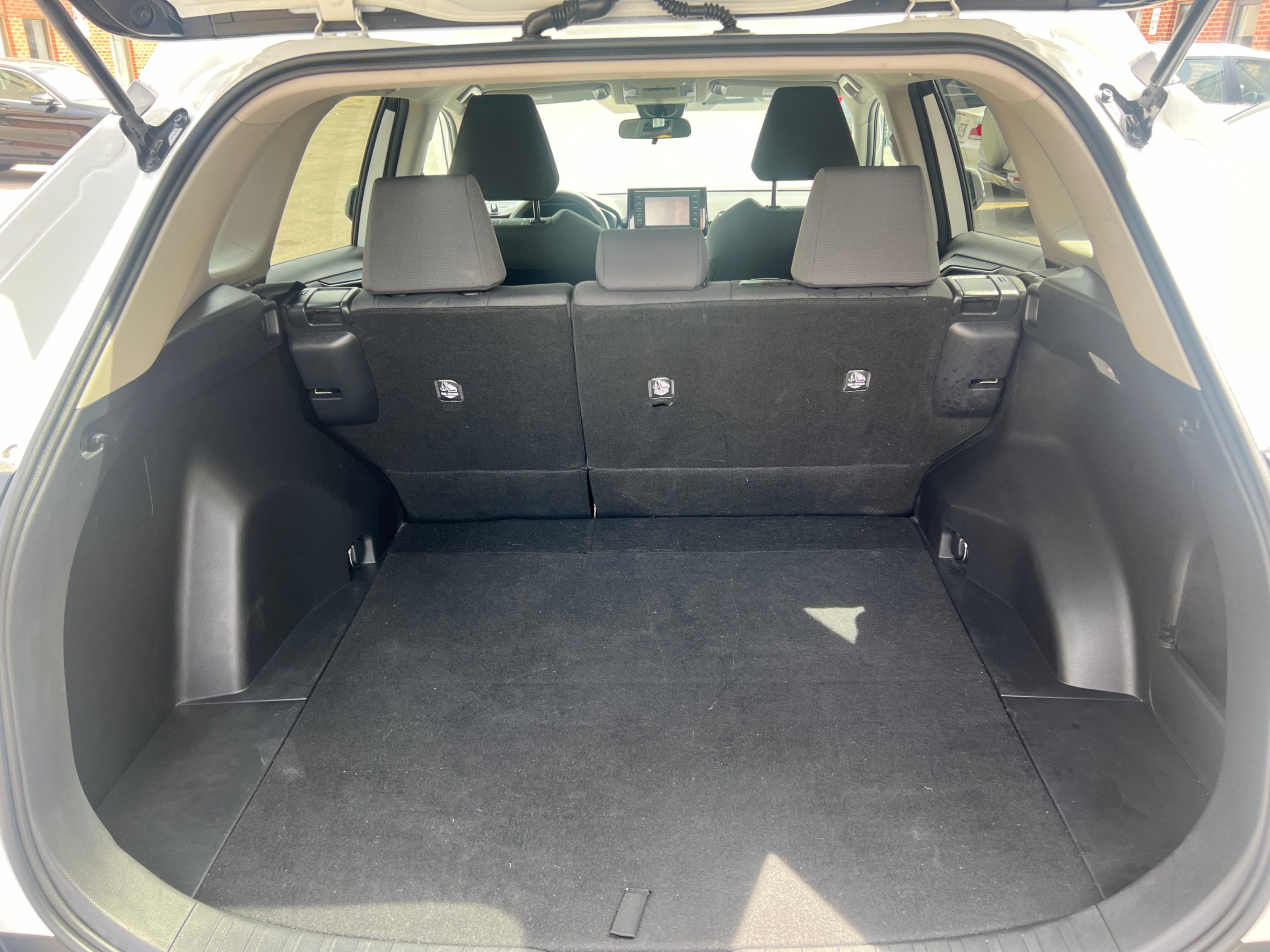 /crownautomobile/2021-Toyota-RAV4-023107773029312773.jpg
