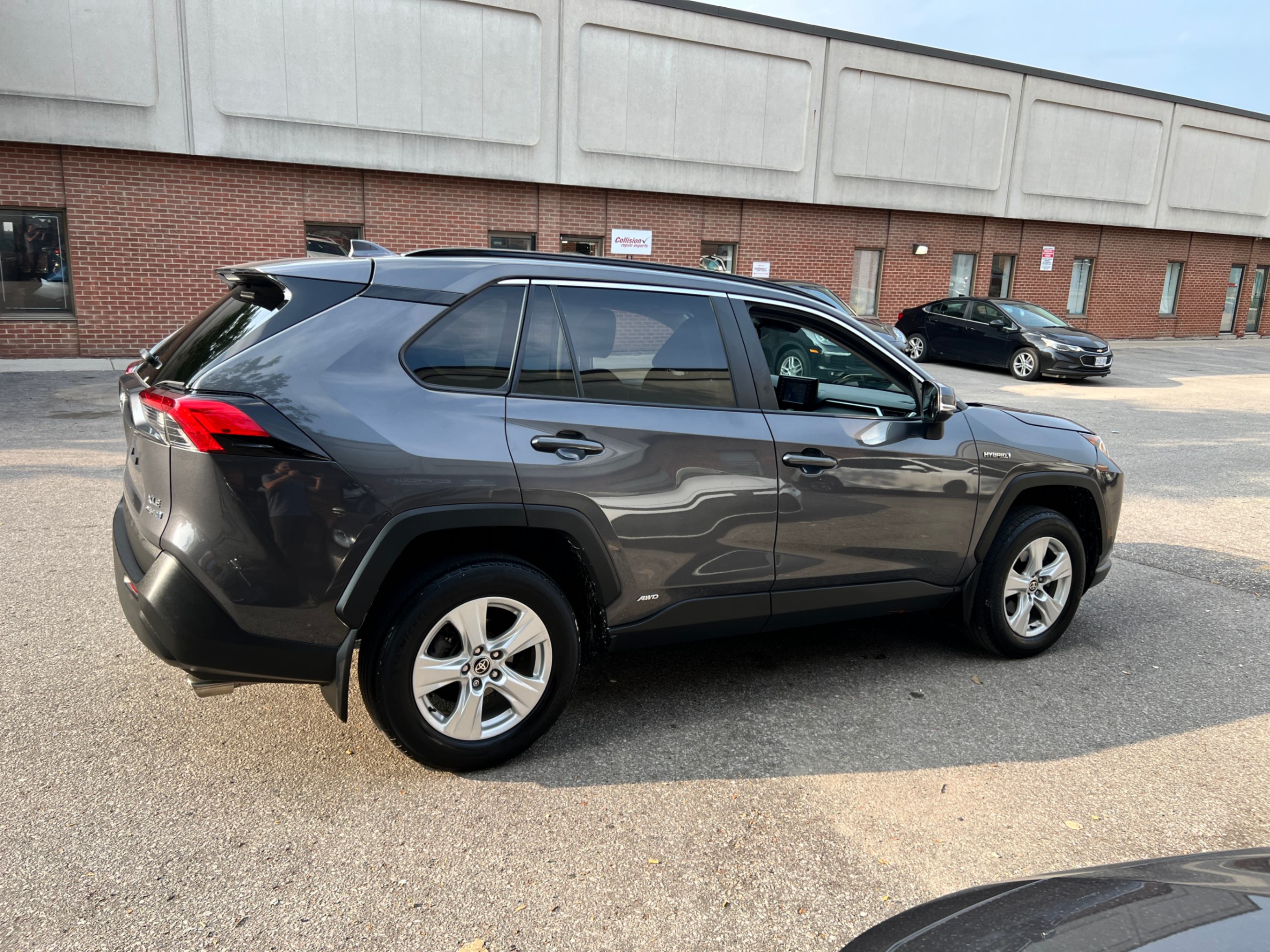 /crownautomobile/2021-Toyota-RAV4-03492273358228348.jpg