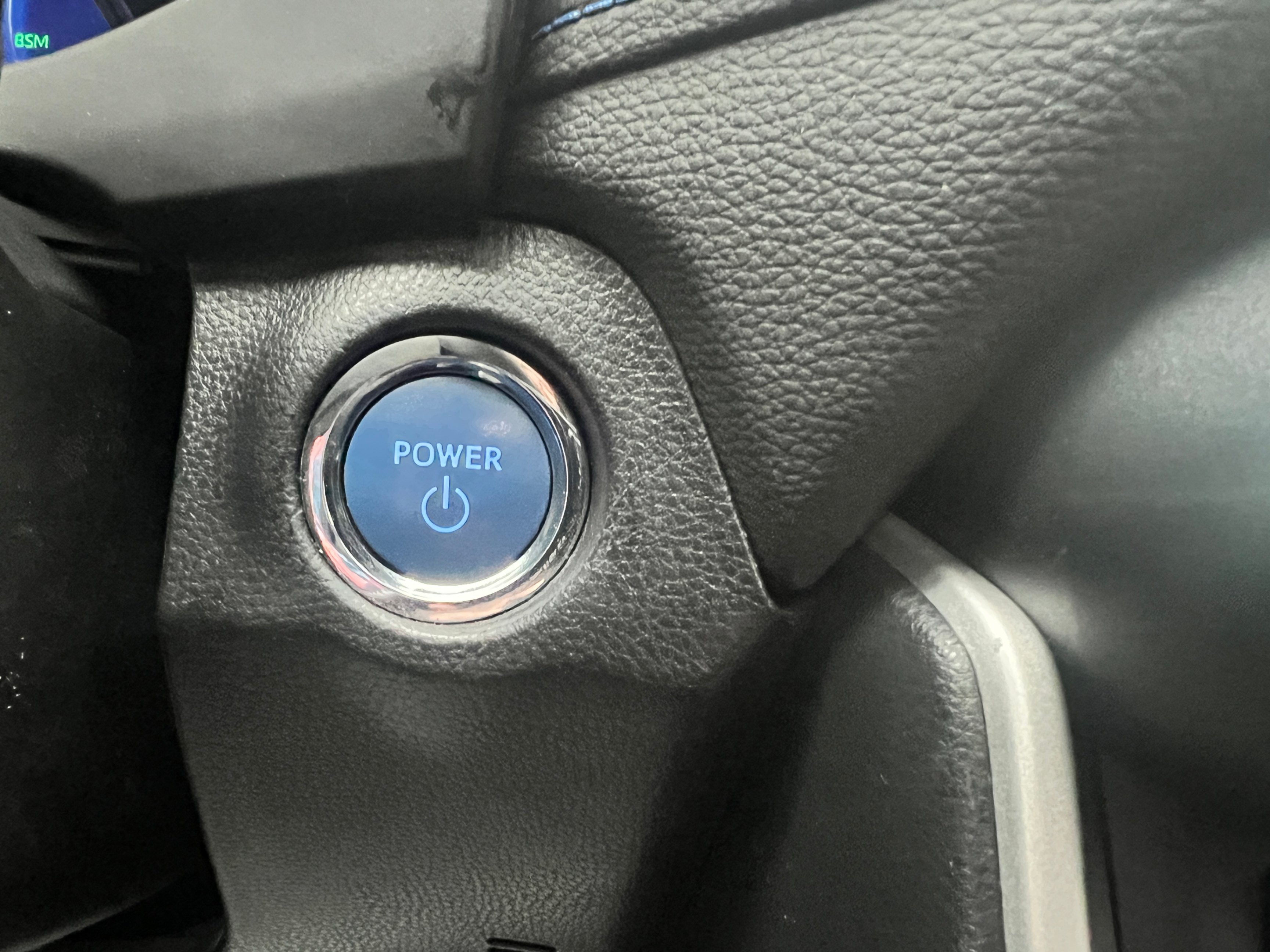 /crownautomobile/2021-Toyota-RAV4-118059285468743.jpg