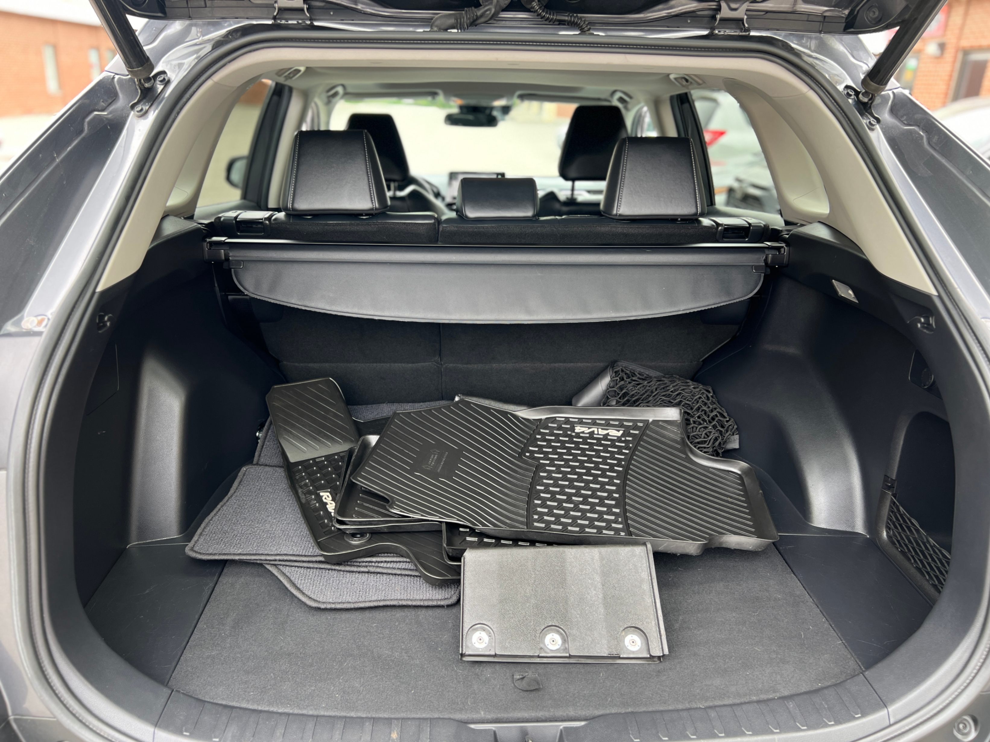 /crownautomobile/2021-Toyota-RAV4-12459692461685723.jpg