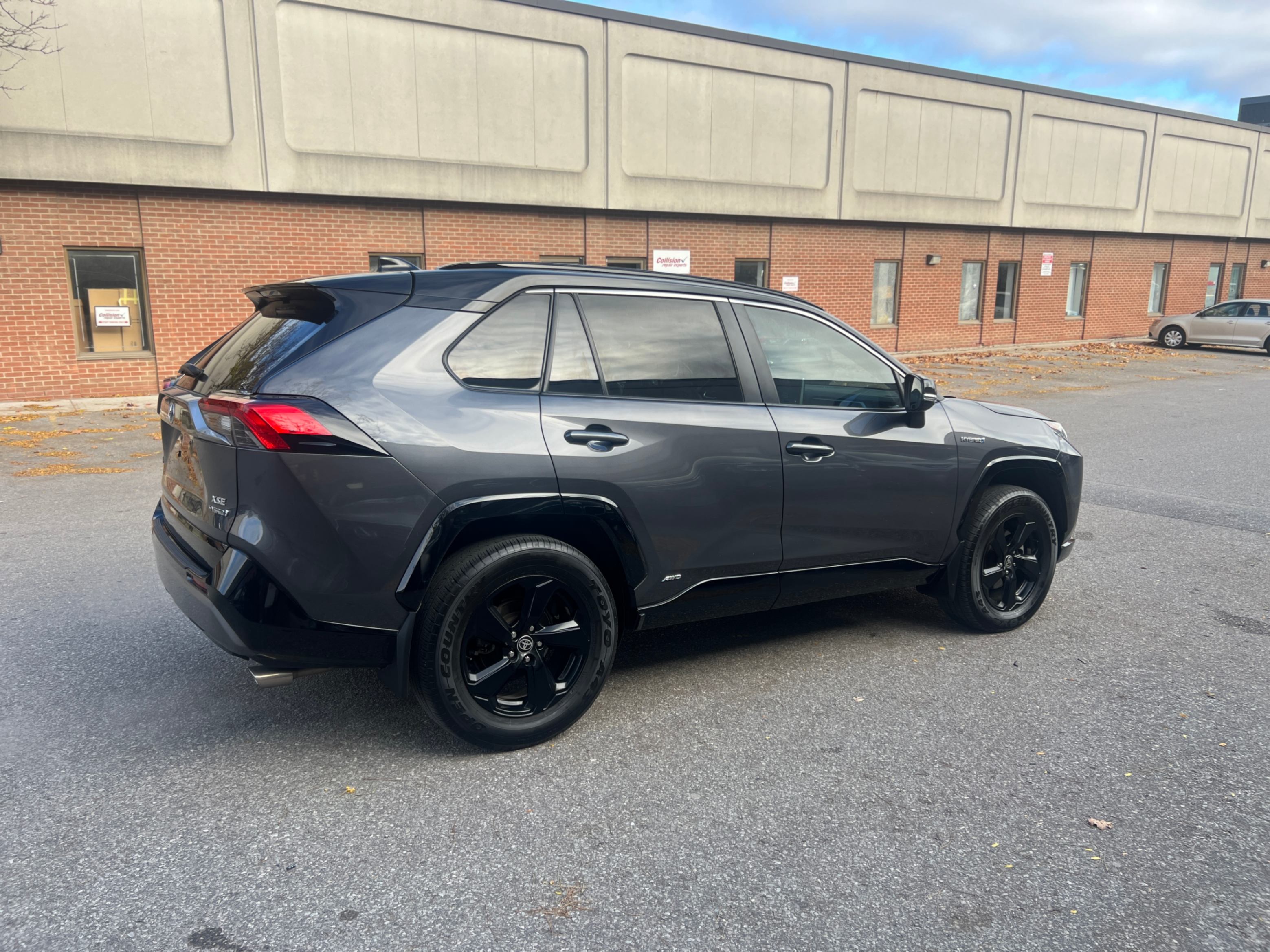 /crownautomobile/2021-Toyota-RAV4-12459798742228112.jpg