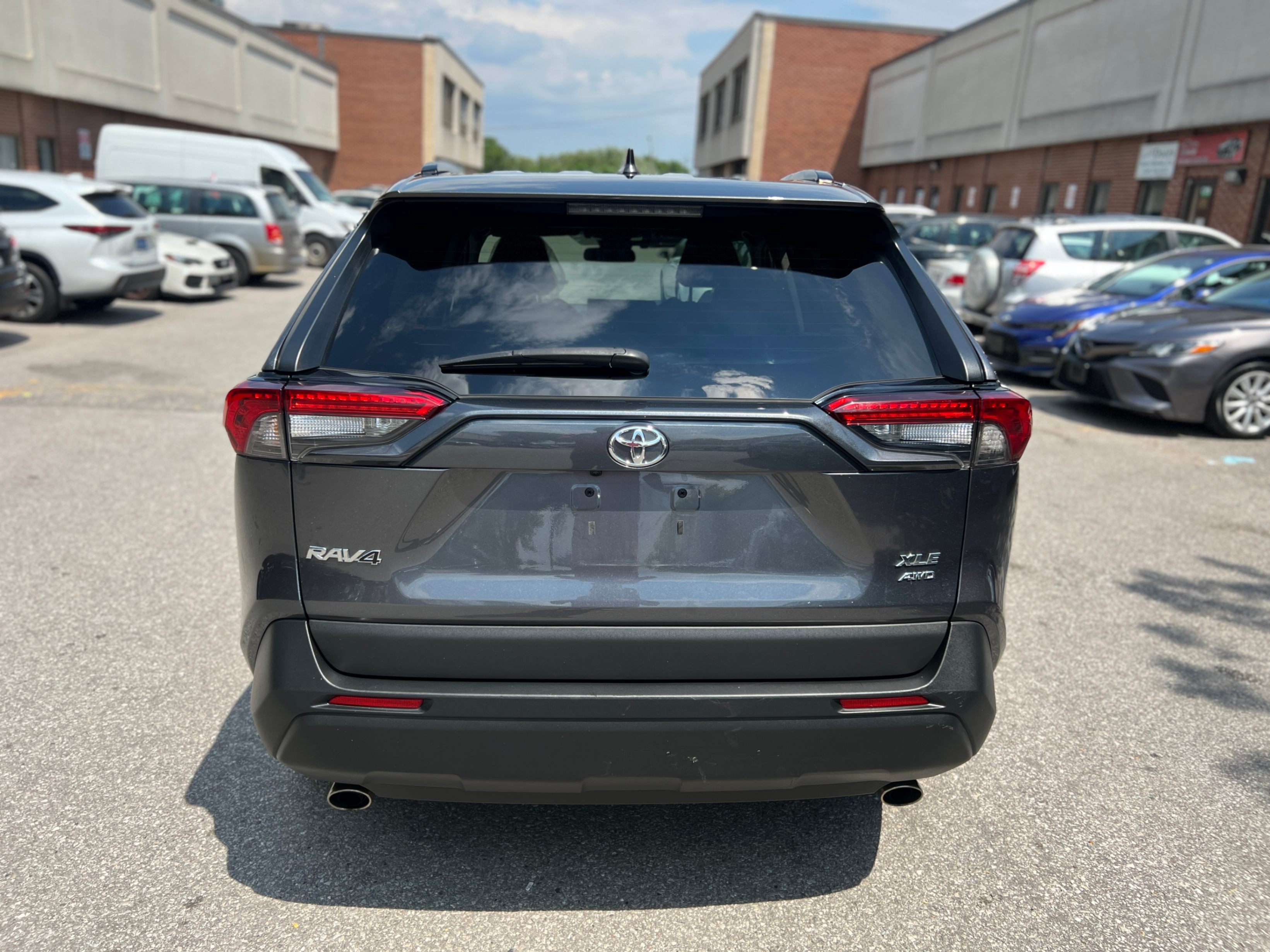 /crownautomobile/2021-Toyota-RAV4-12650511161050093.jpg