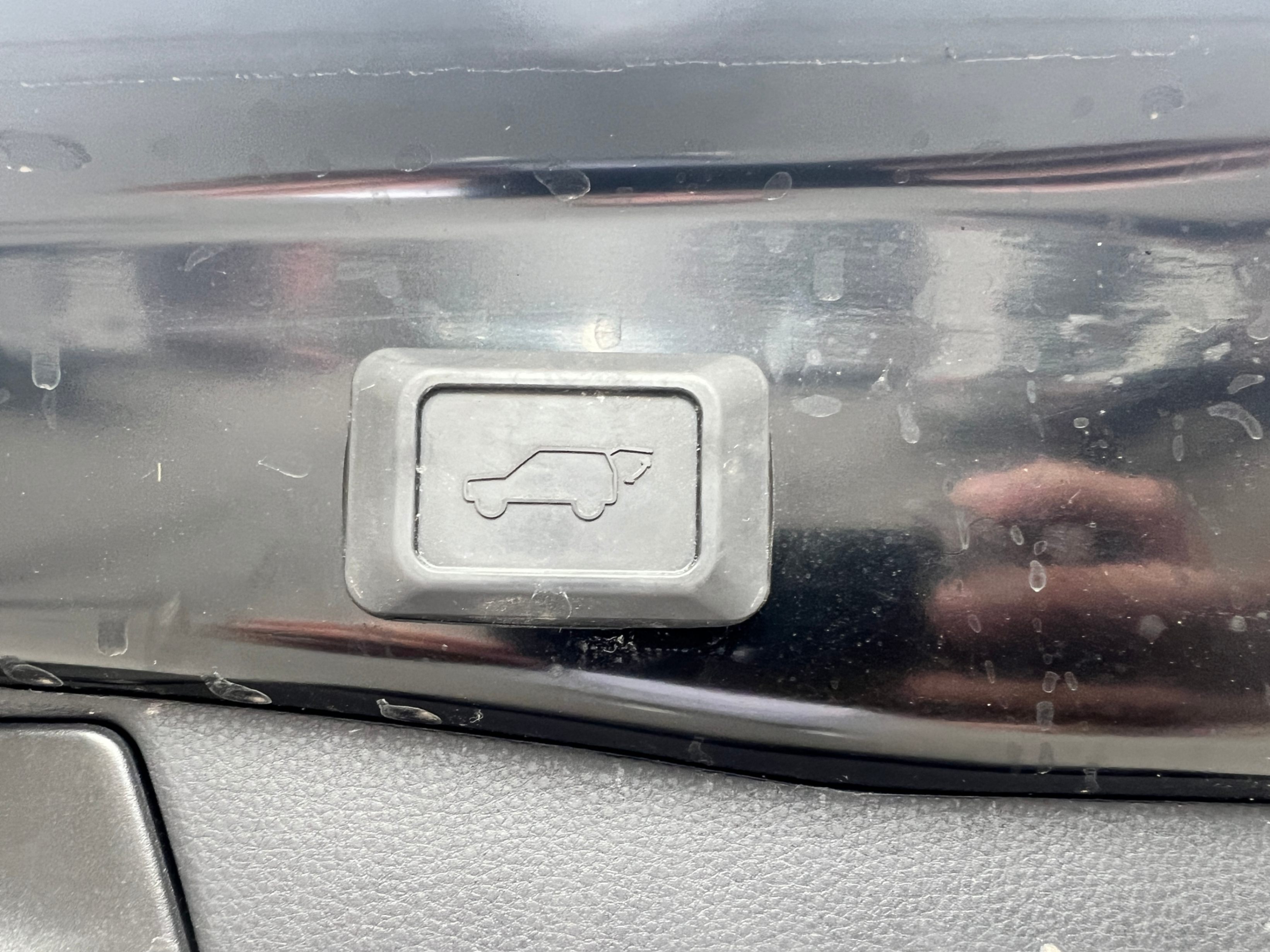 /crownautomobile/2021-Toyota-RAV4-14753989390944922.jpg