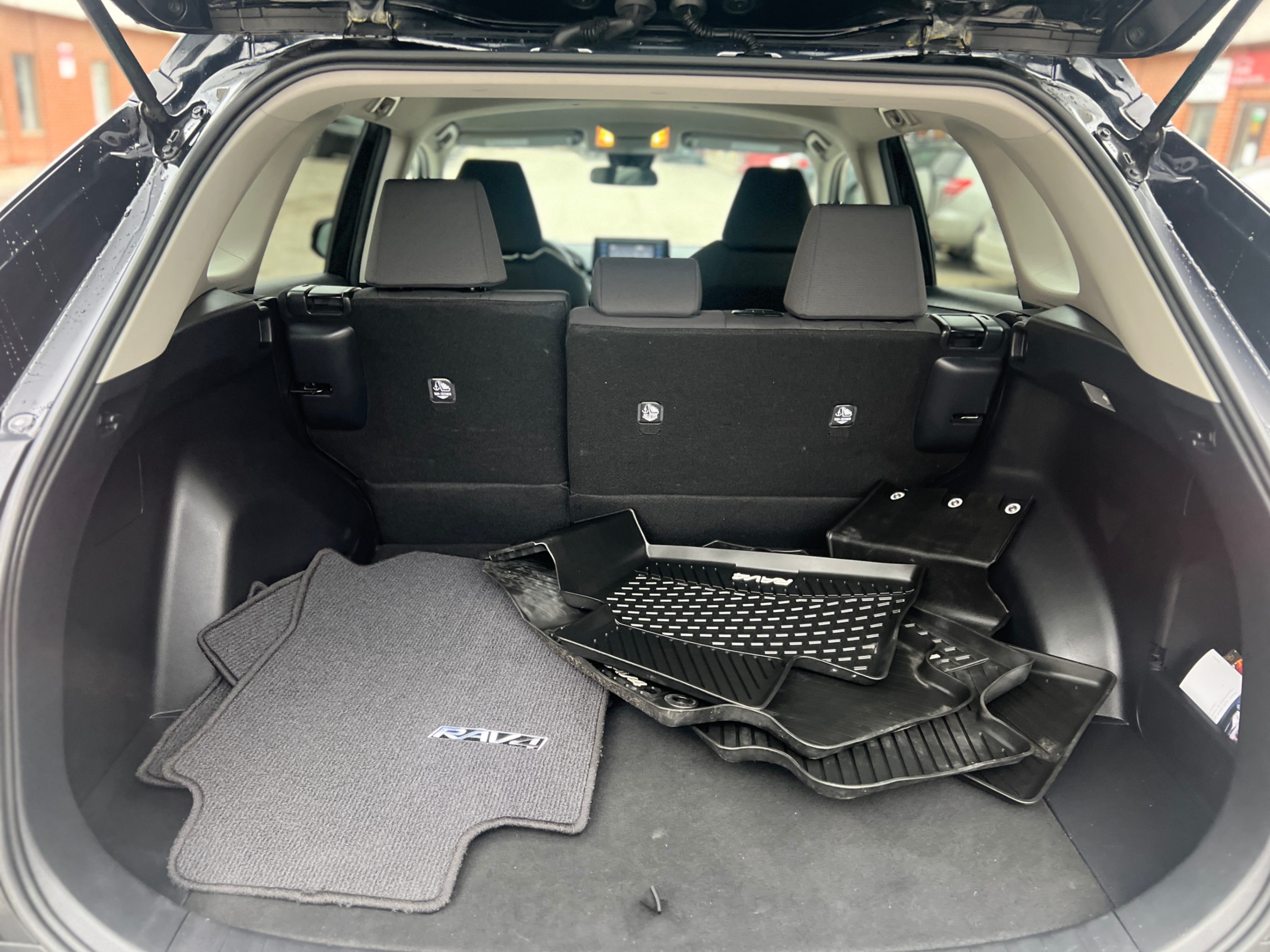 /crownautomobile/2021-Toyota-RAV4-16529009642098558.jpg