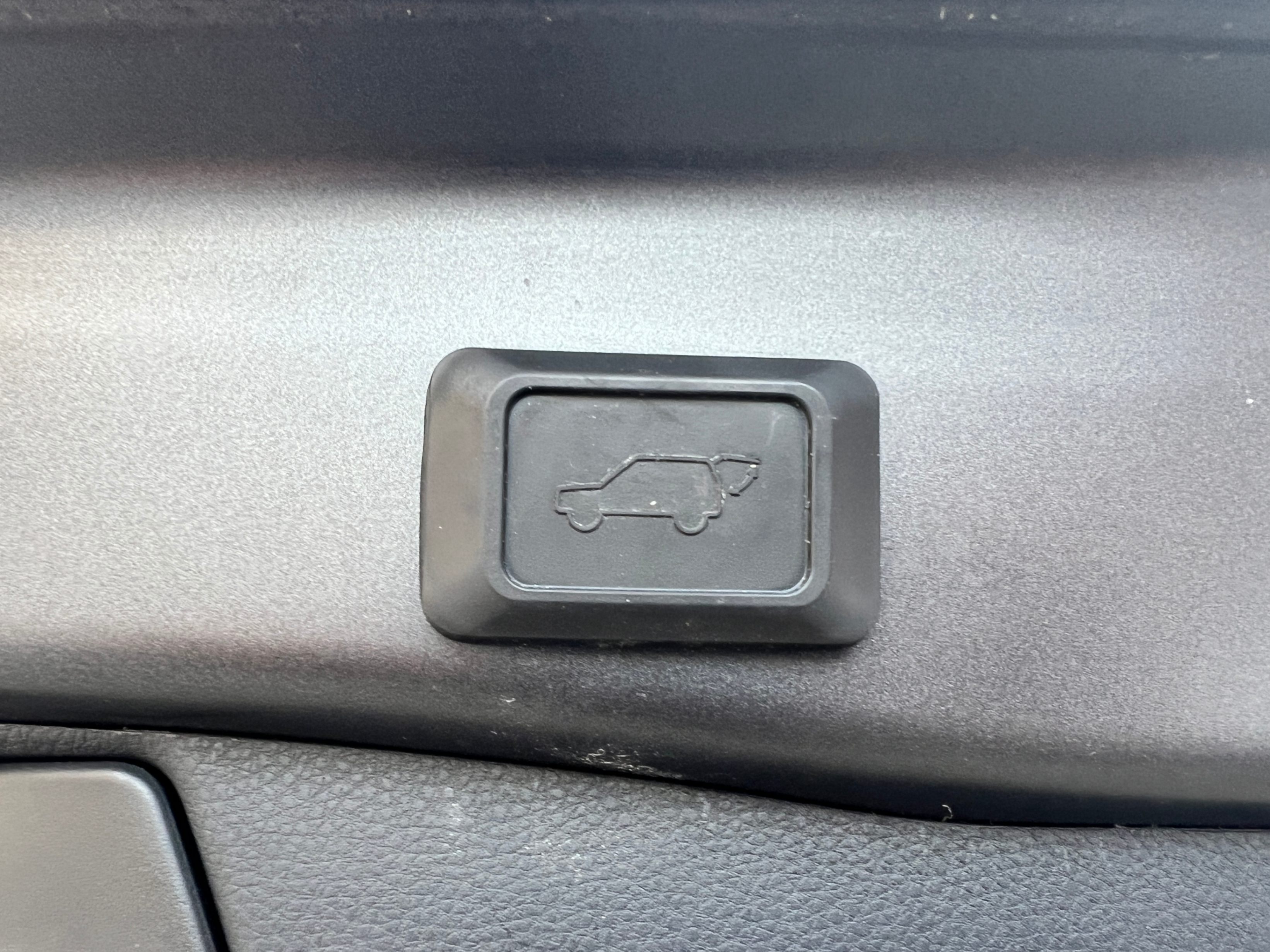 /crownautomobile/2021-Toyota-RAV4-19211296439122516.jpg