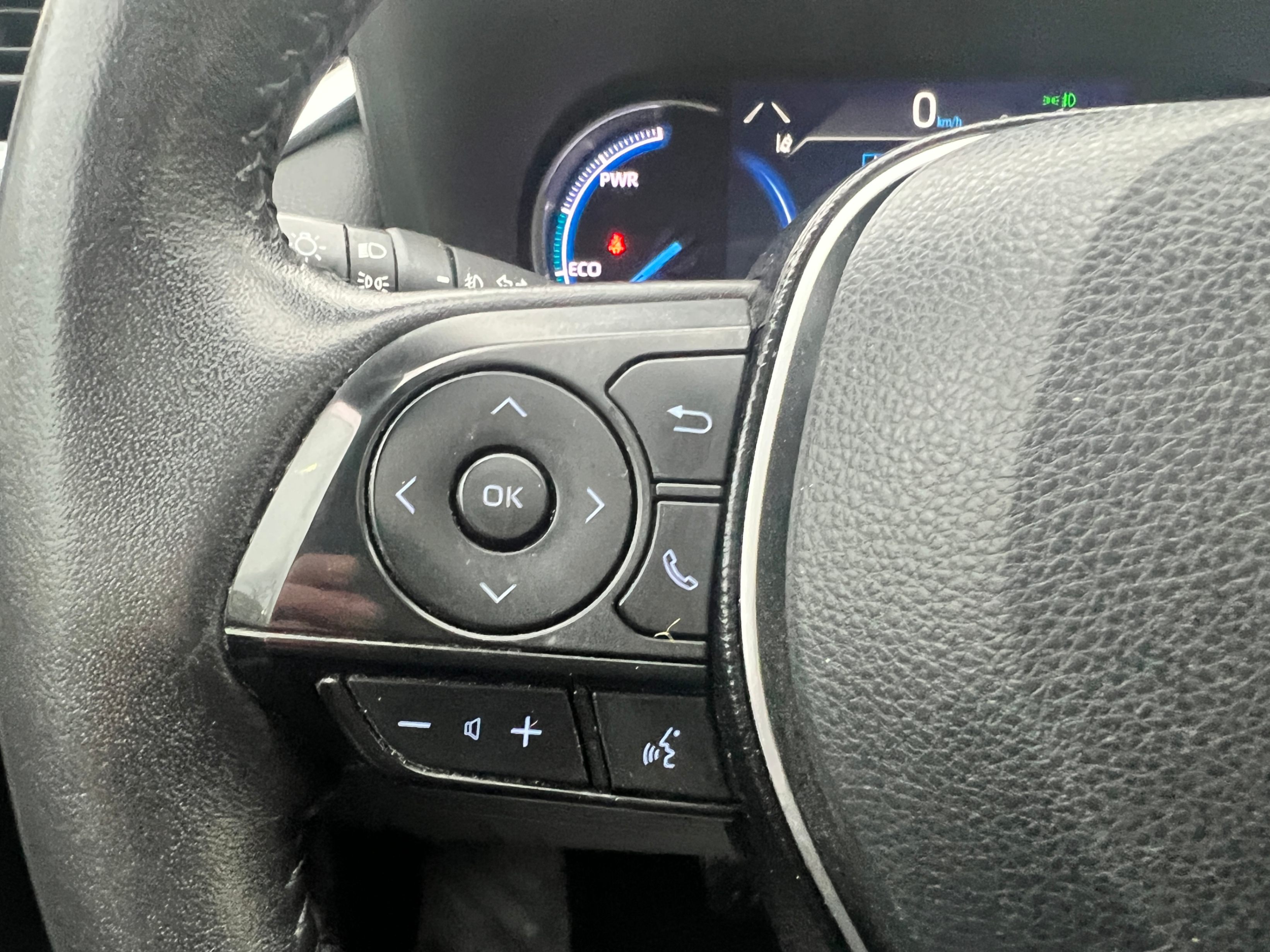 /crownautomobile/2021-Toyota-RAV4-29412231335844874.jpg