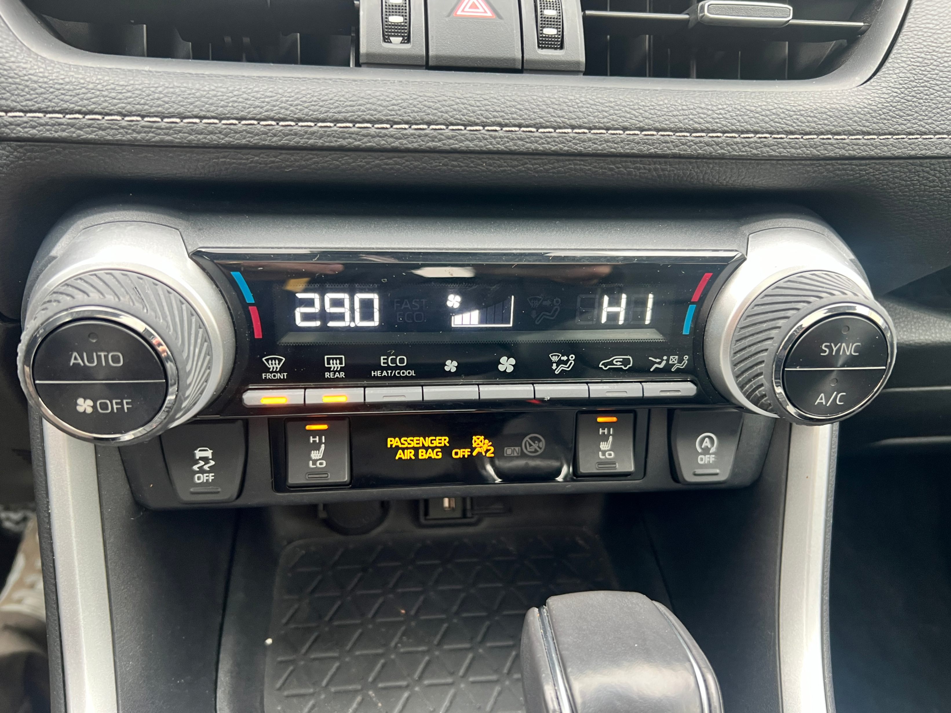 /crownautomobile/2021-Toyota-RAV4-4637708314258875.jpg