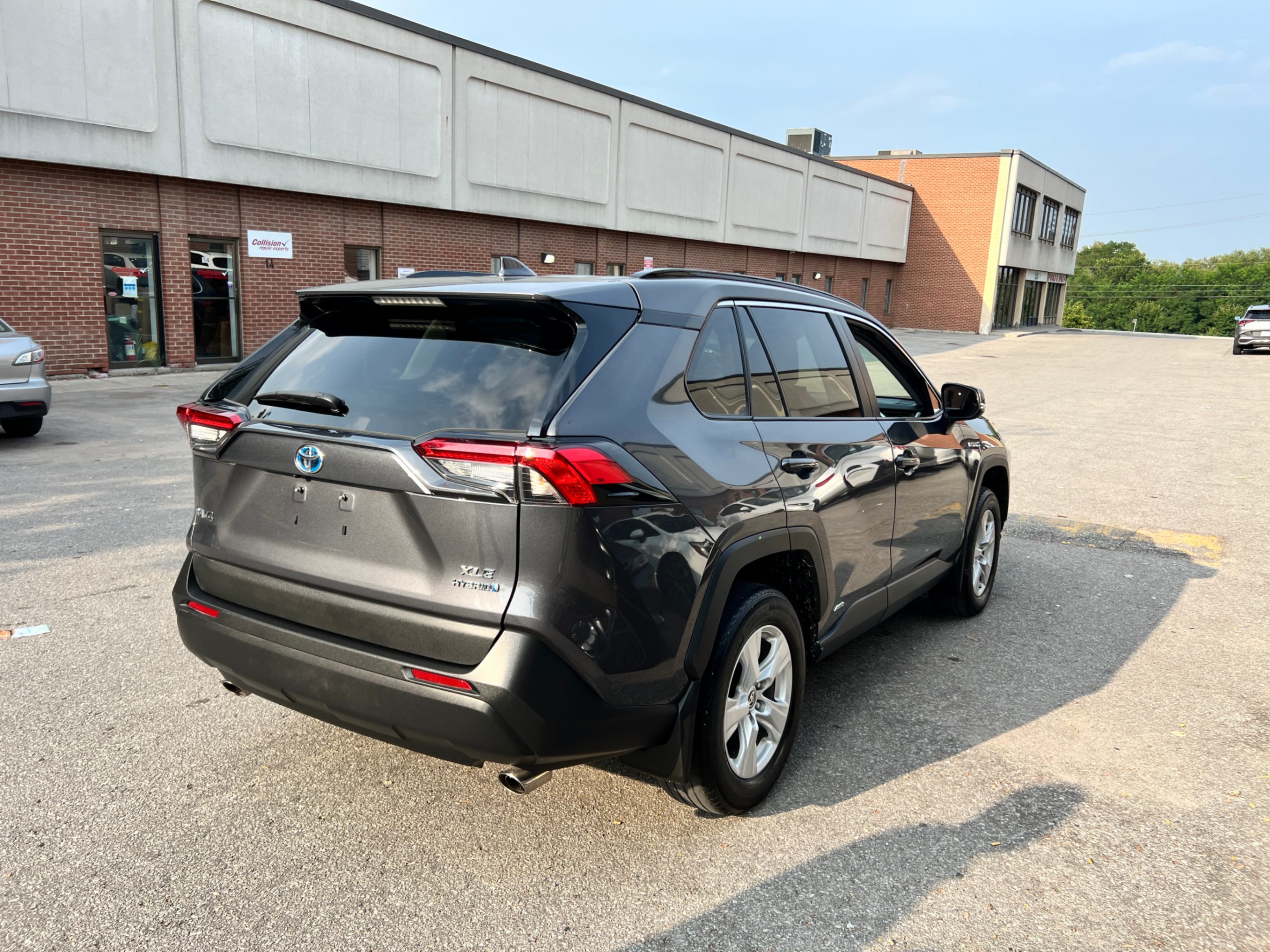 /crownautomobile/2021-Toyota-RAV4-46582633758848546.jpg