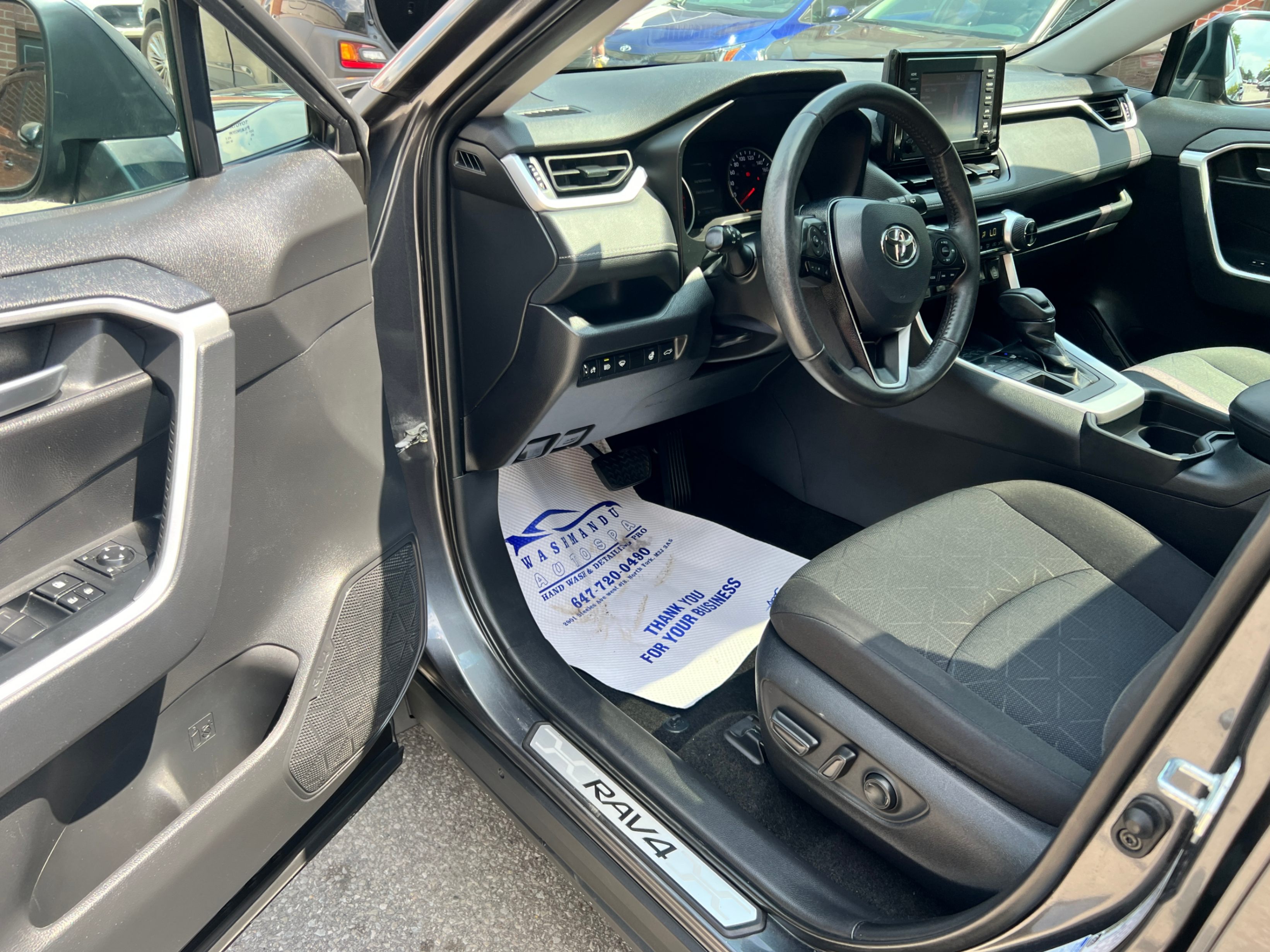 /crownautomobile/2021-Toyota-RAV4-4707739942093212.jpg