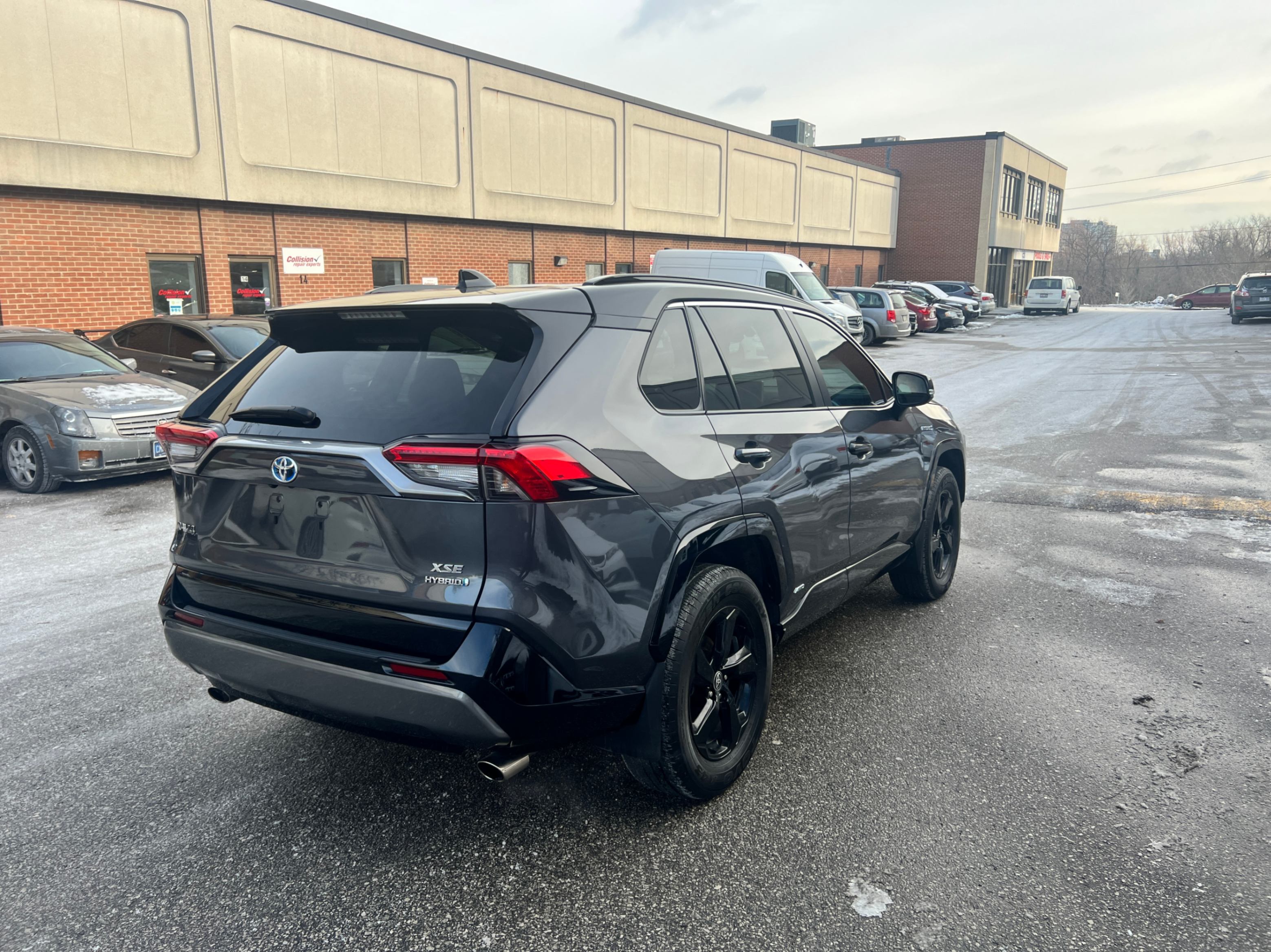 /crownautomobile/2021-Toyota-RAV4-5085578160203008.jpg
