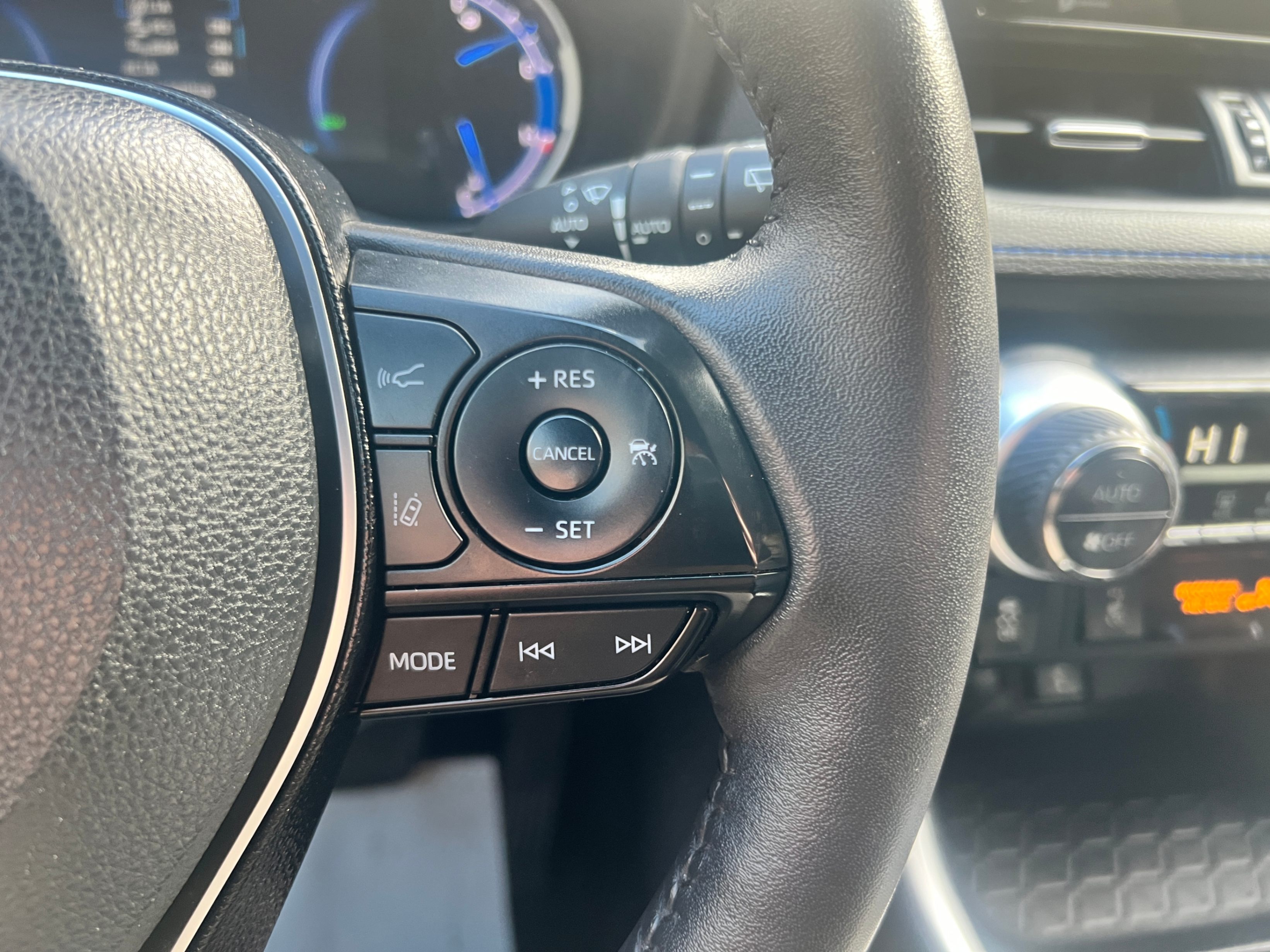 /crownautomobile/2021-Toyota-RAV4-5265775282080356.jpg
