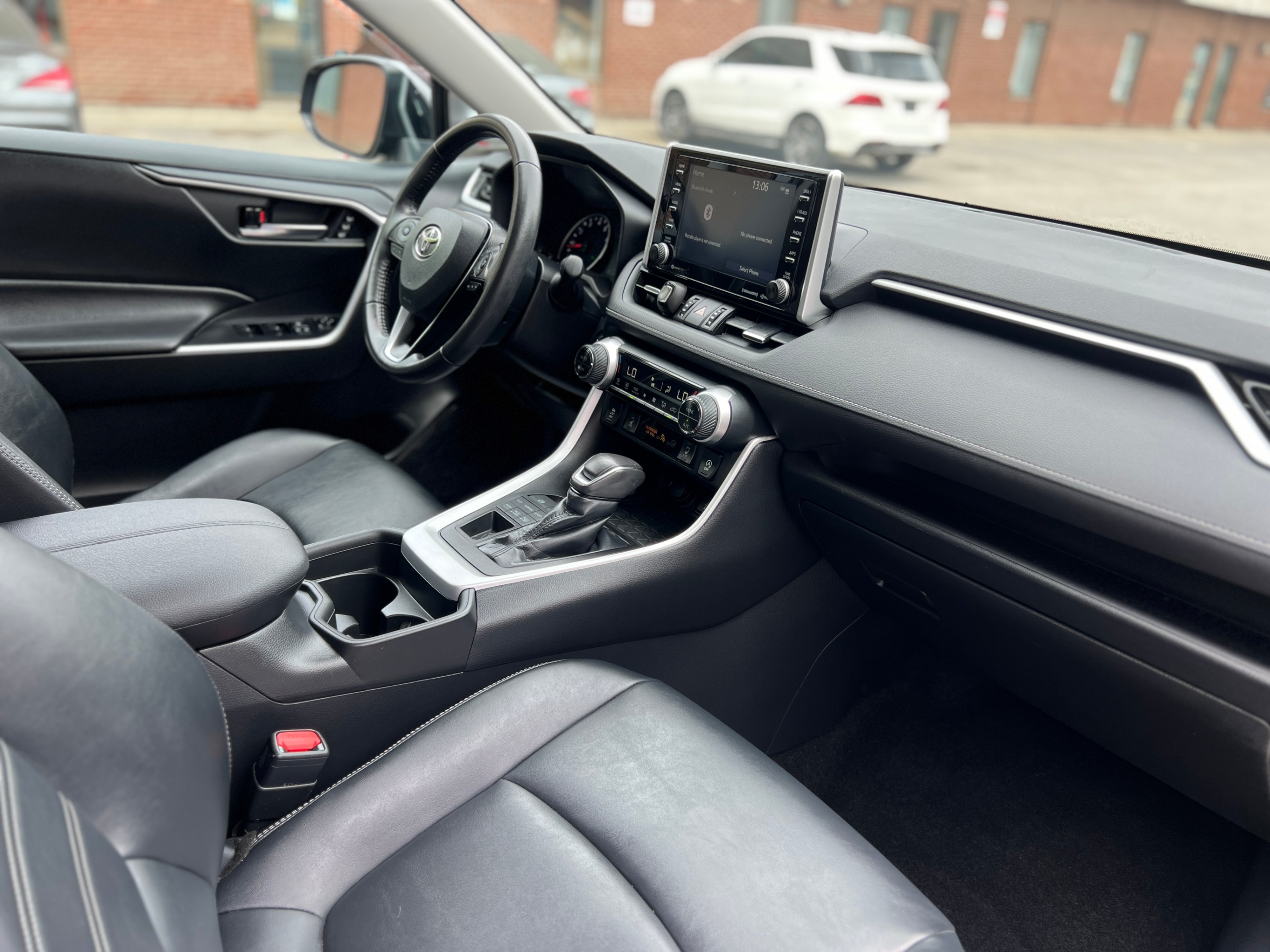 /crownautomobile/2021-Toyota-RAV4-6532244084074763.jpg