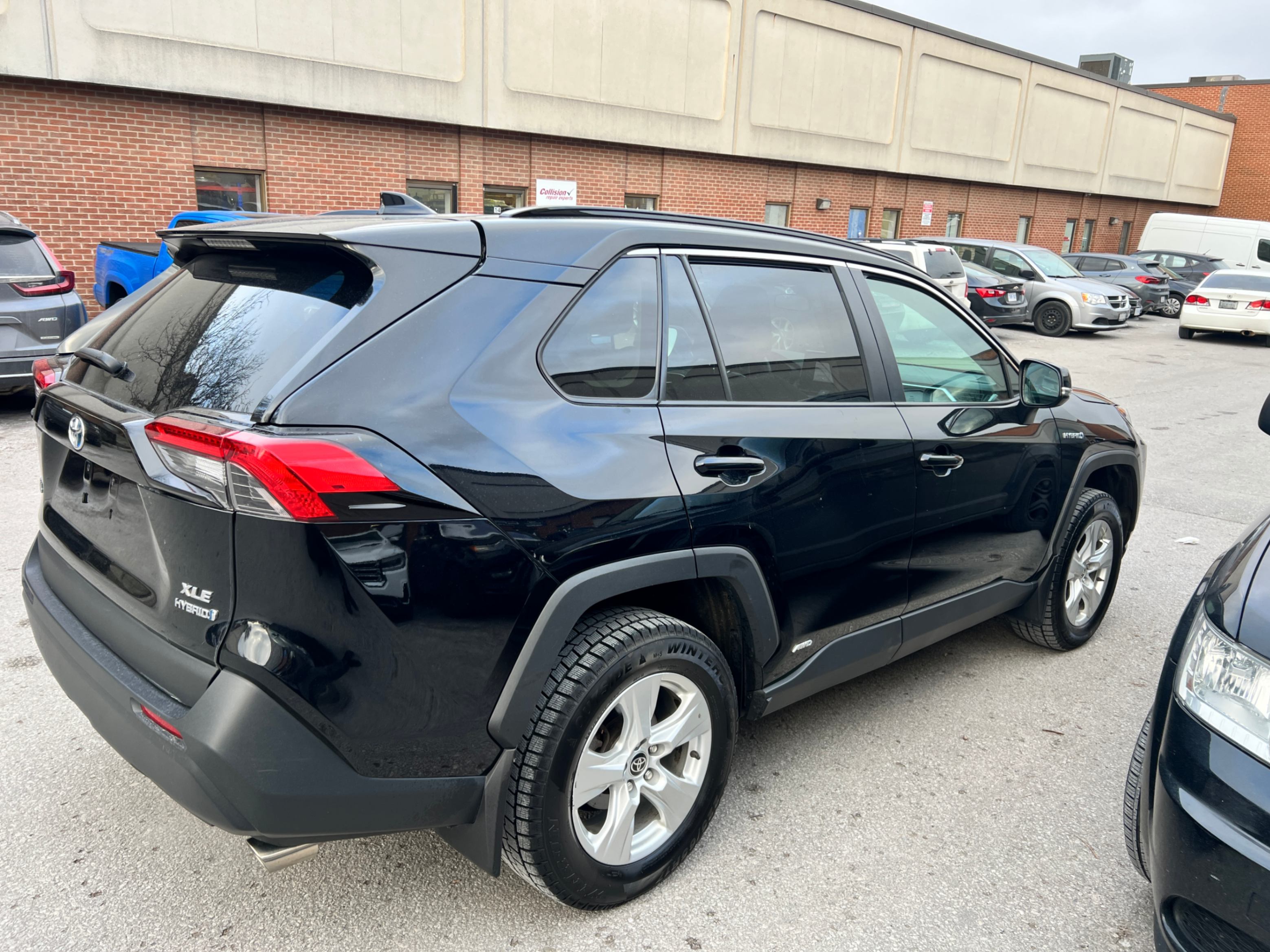 /crownautomobile/2021-Toyota-RAV4-653571484883996.jpg