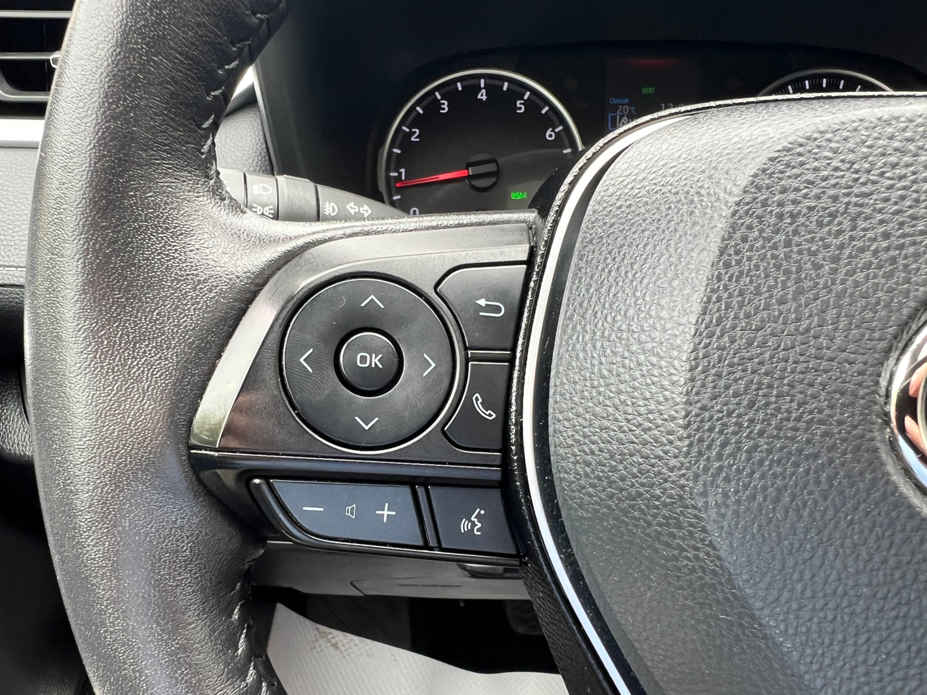 /crownautomobile/2021-Toyota-RAV4-707592638809974.jpg