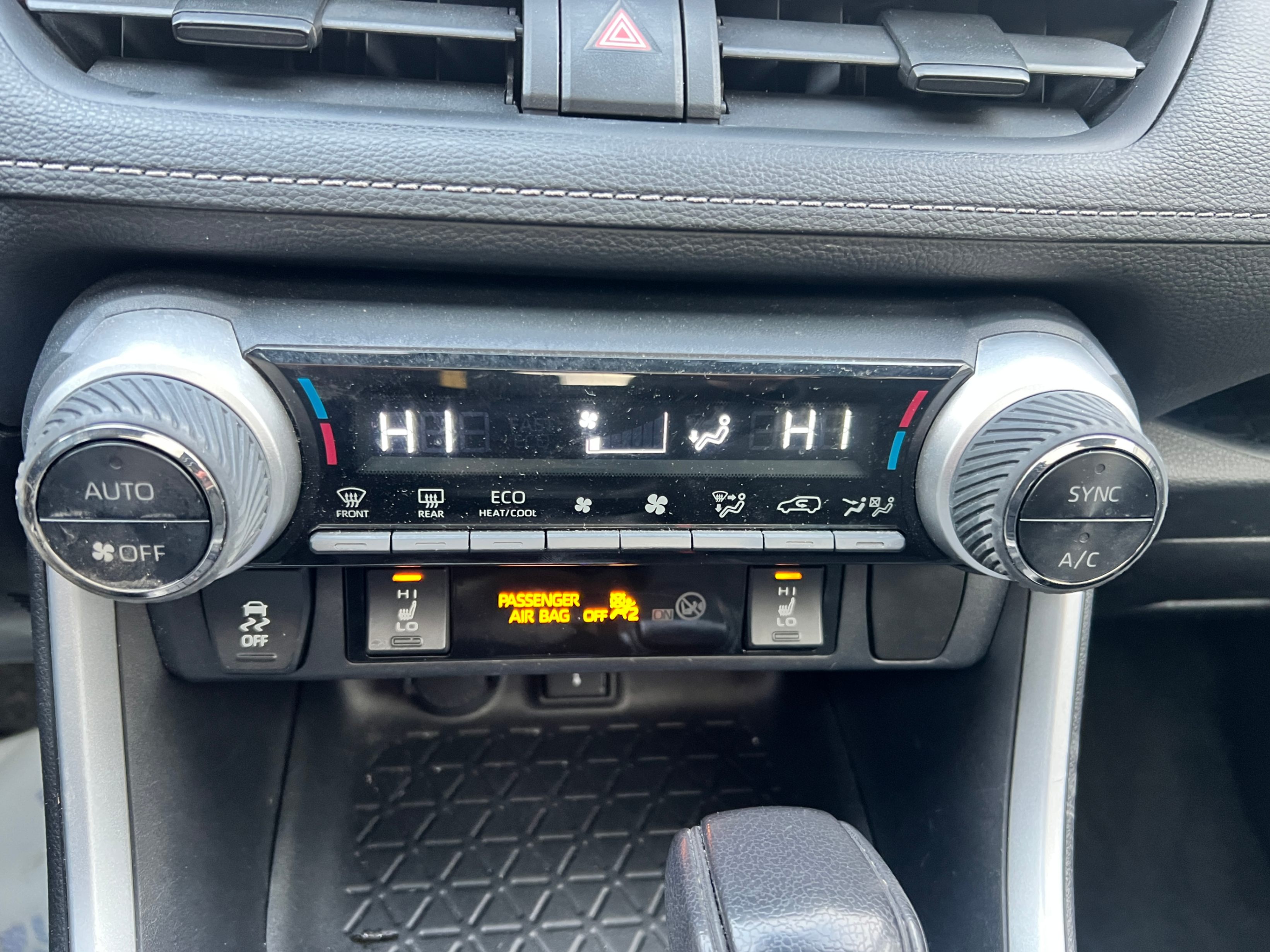/crownautomobile/2021-Toyota-RAV4-8700276089364194.jpg
