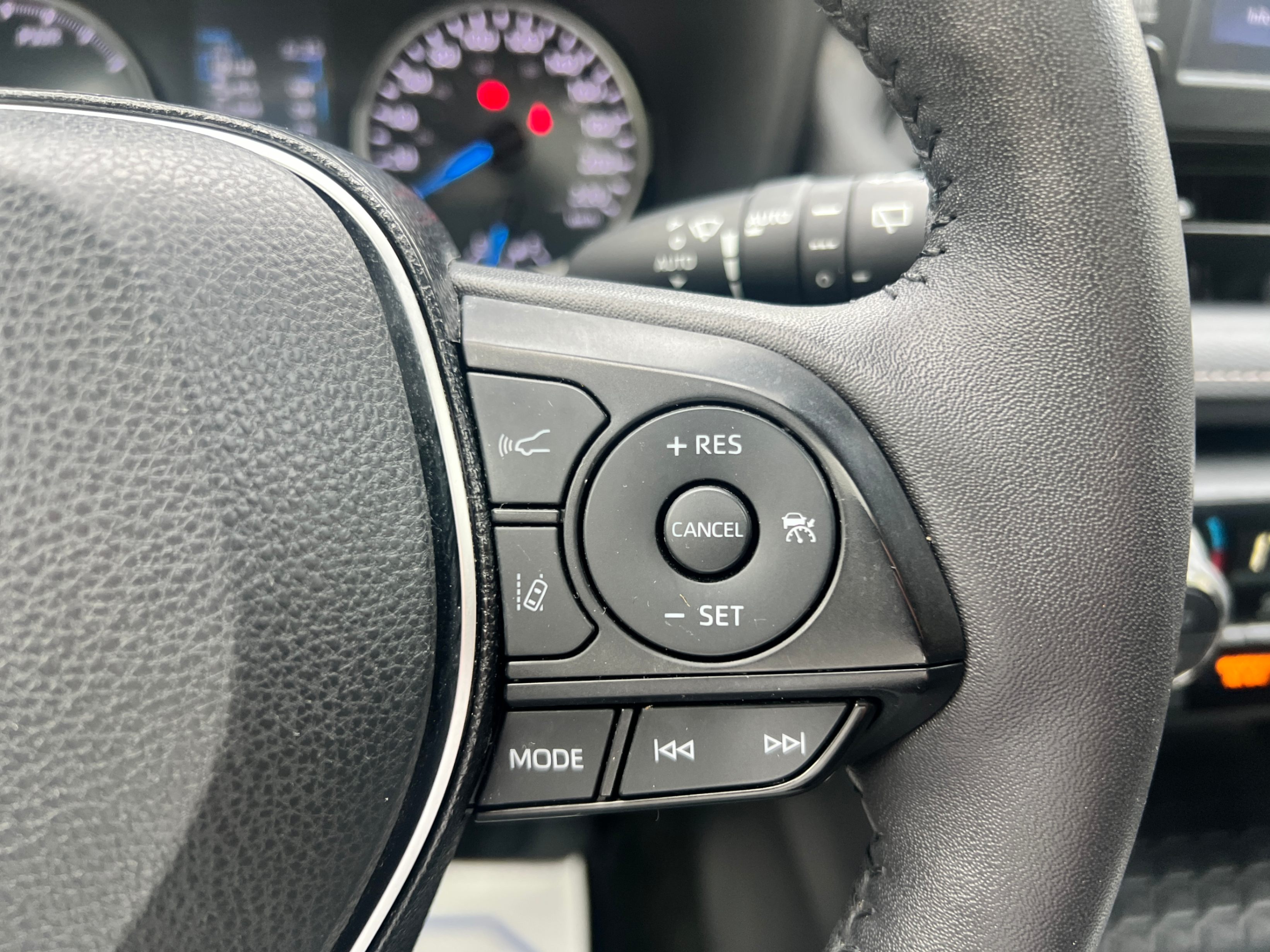 /crownautomobile/2021-Toyota-RAV4-8781123739166743.jpg